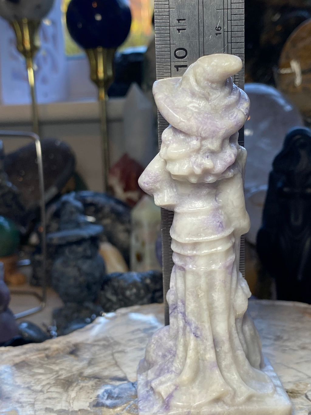 Tiffany stone crystal witch carving - Halloween