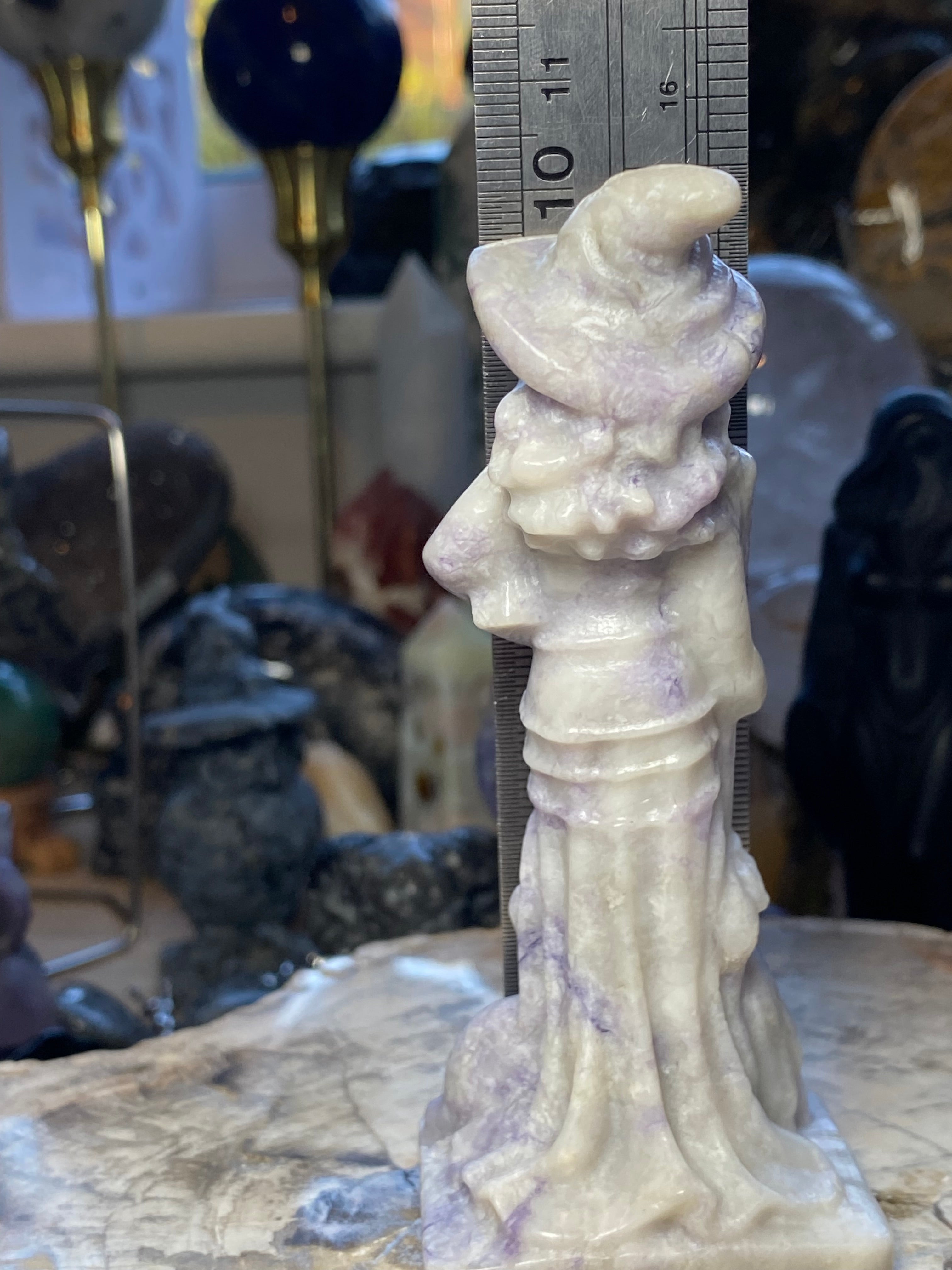 Tiffany stone crystal witch carving - Halloween