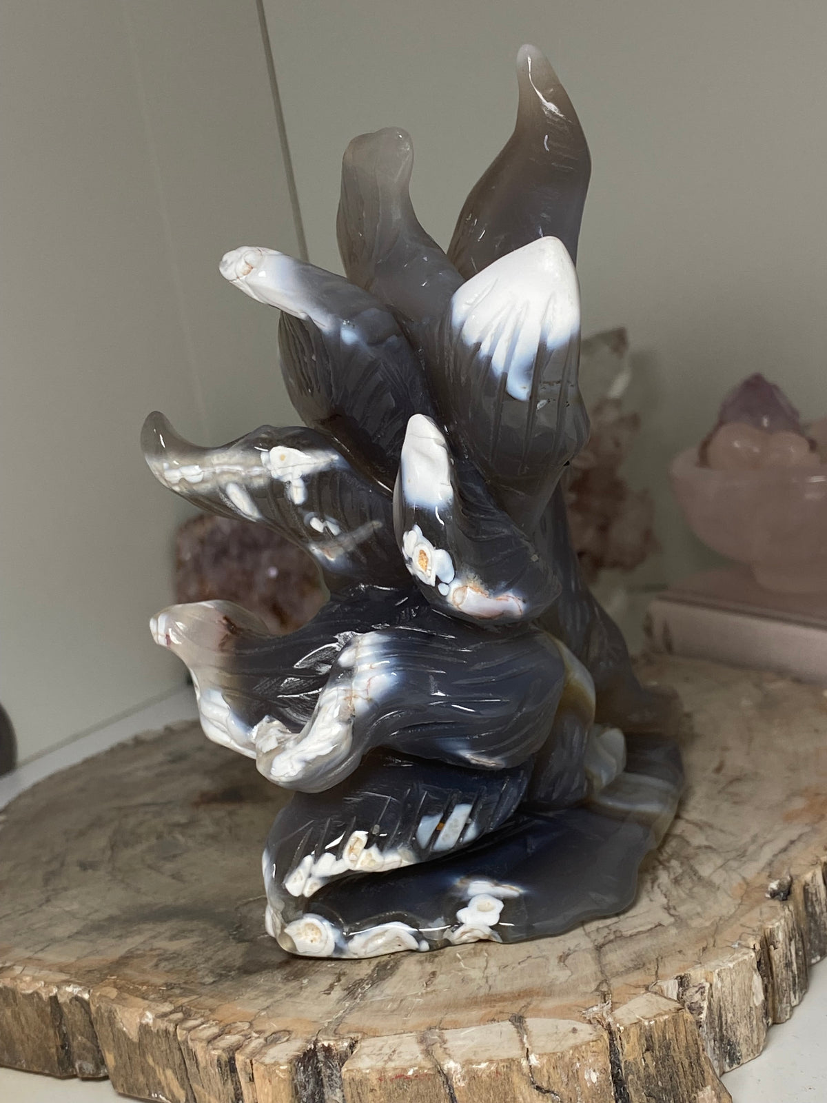 ORCA AGATE CRYSTAL NINE TAIL FOX