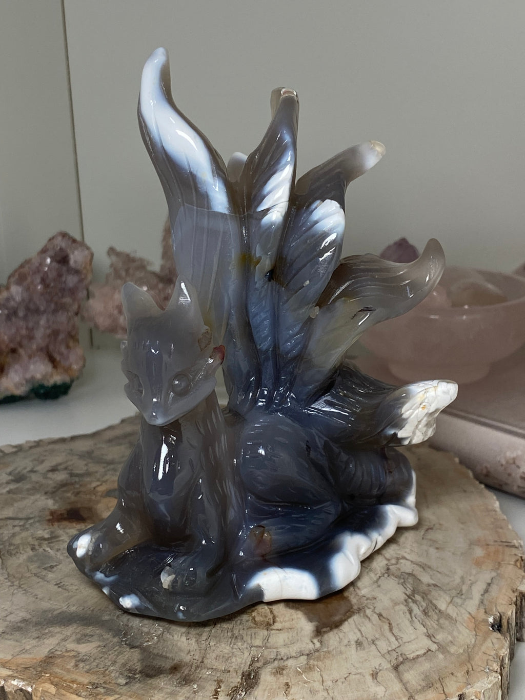 ORCA AGATE CRYSTAL NINE TAIL FOX