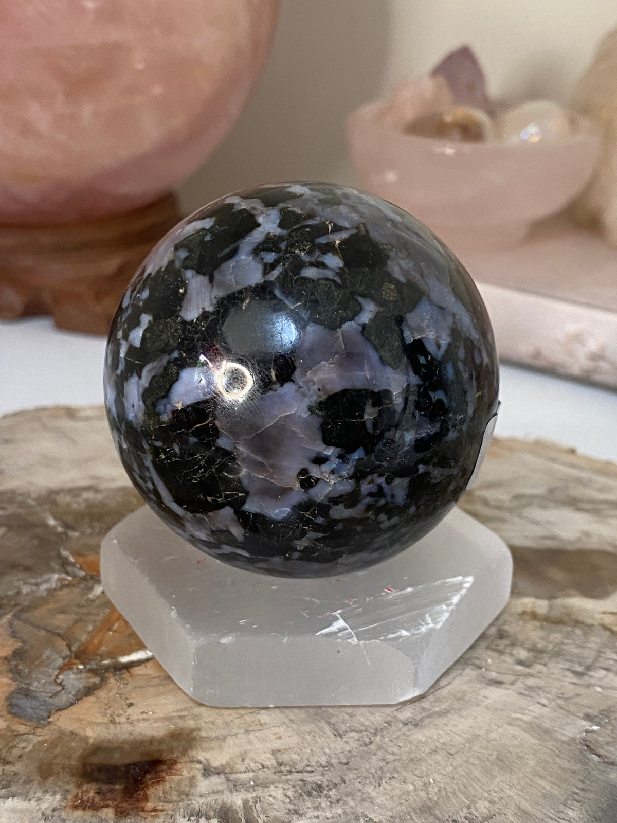 Indego degabro crystal sphere