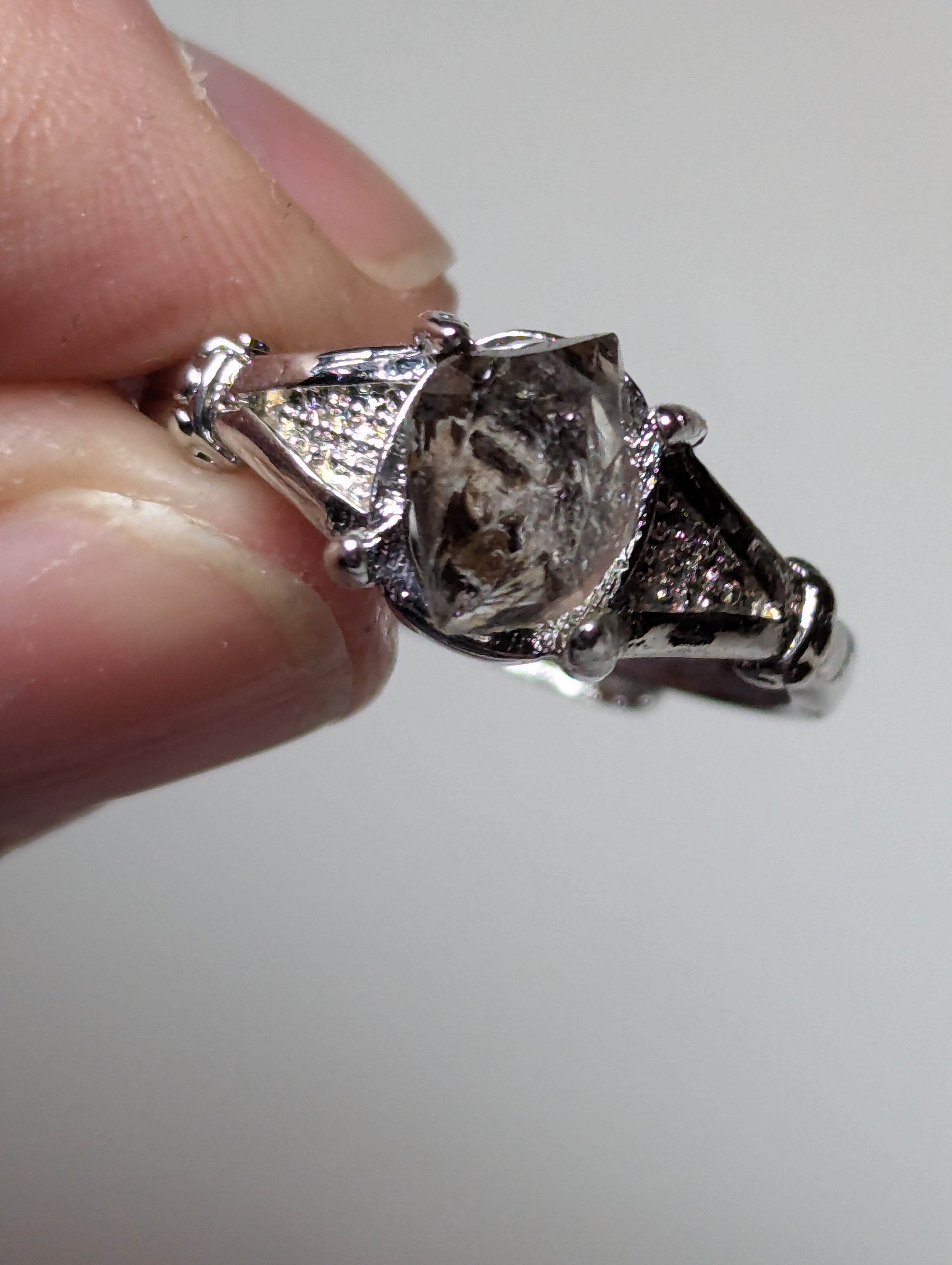 Heckimeer Diamond crystal adjustable ring