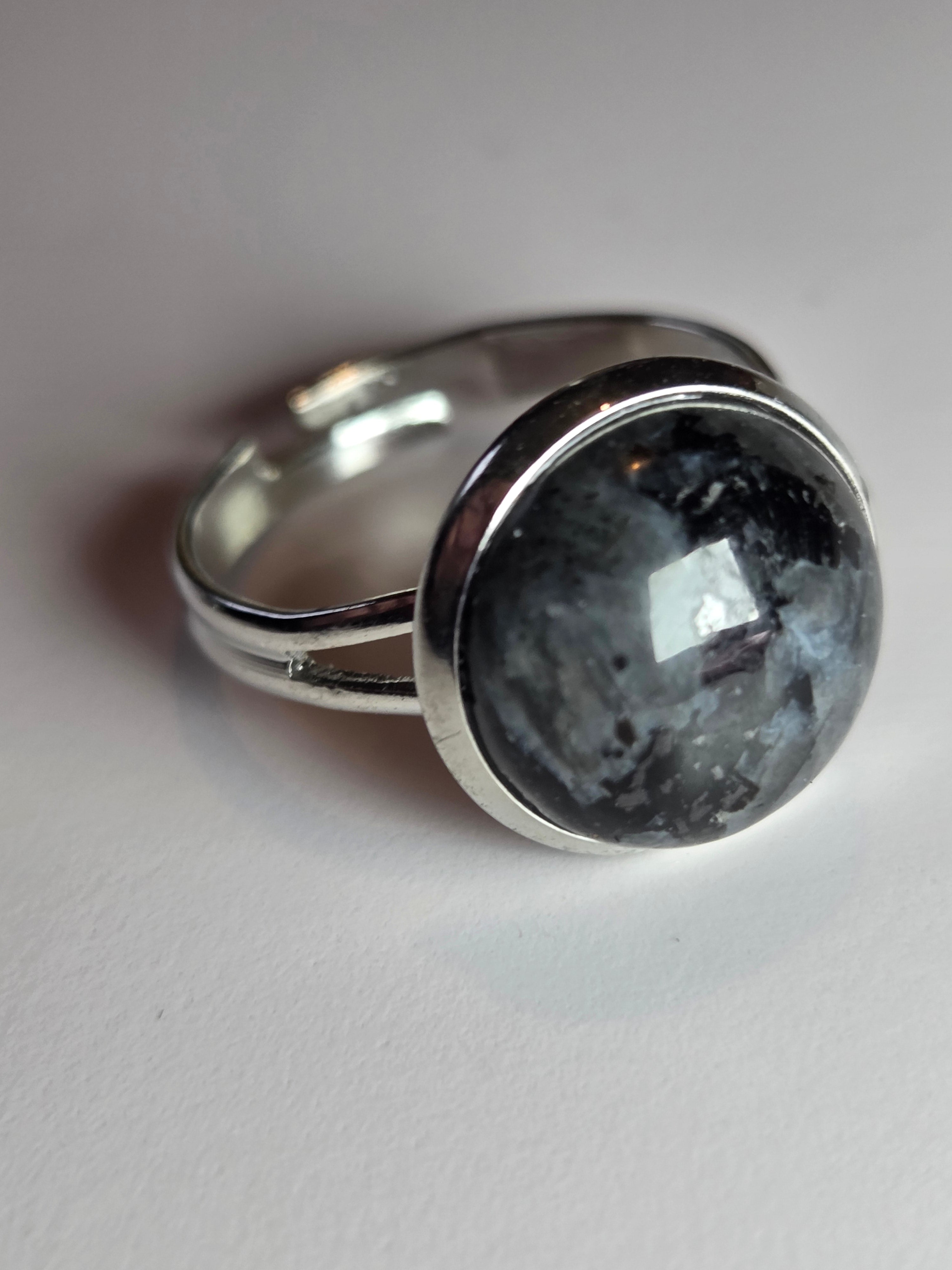 Larvakite crystal Adjustable ring