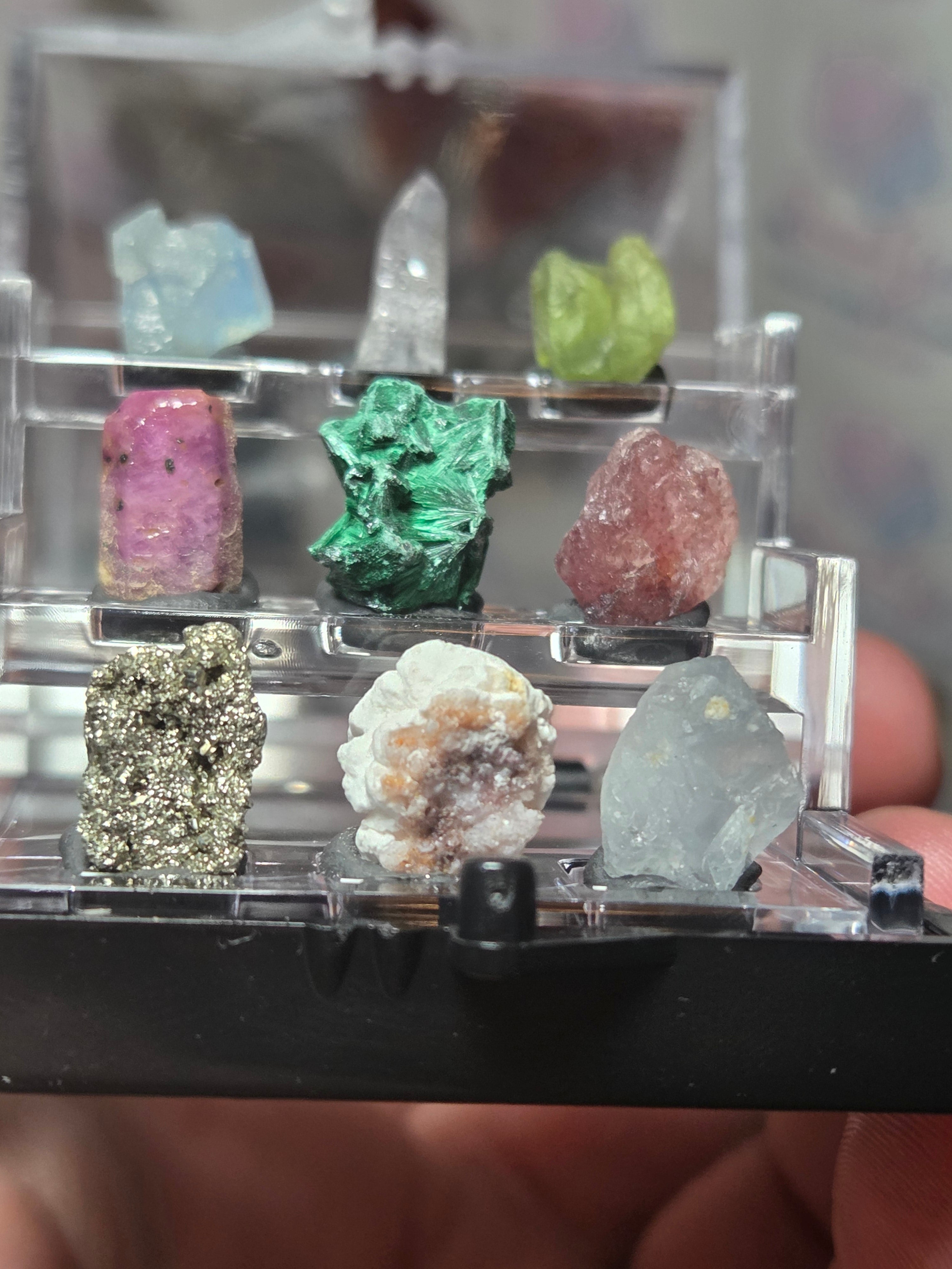 Crystal specimen large box