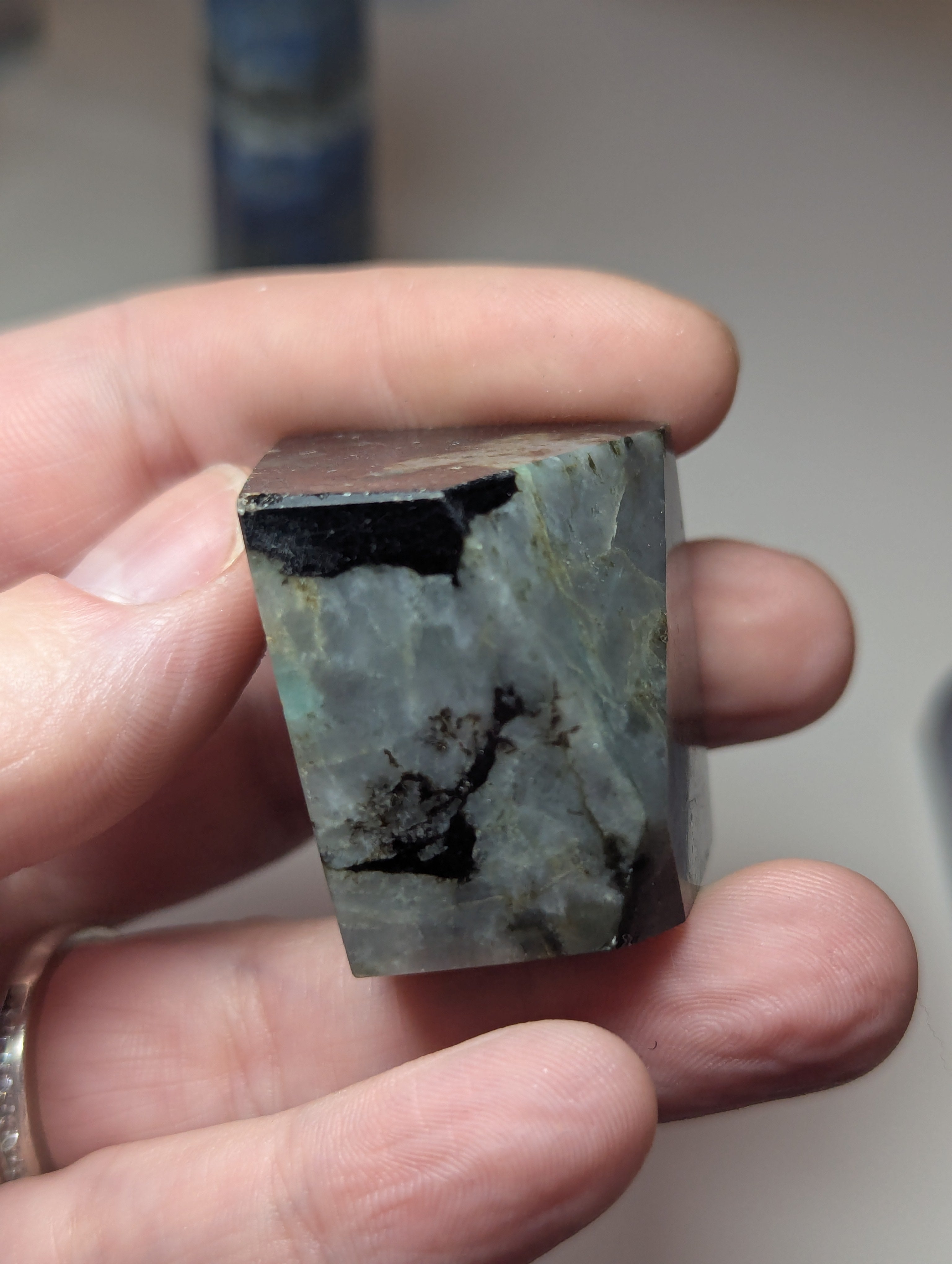 Emerald crystal freeform carving