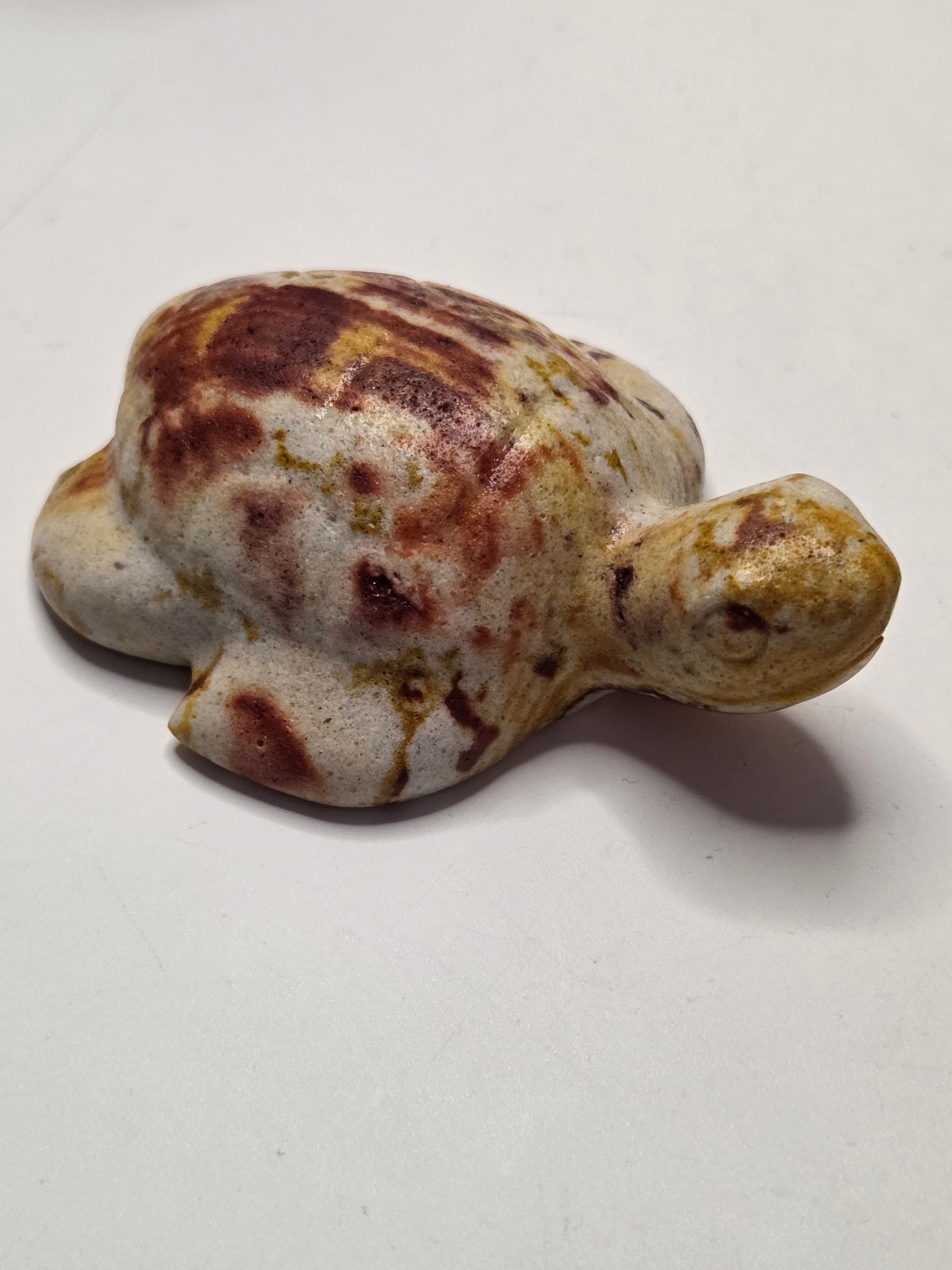 Jade crystal turtle carving