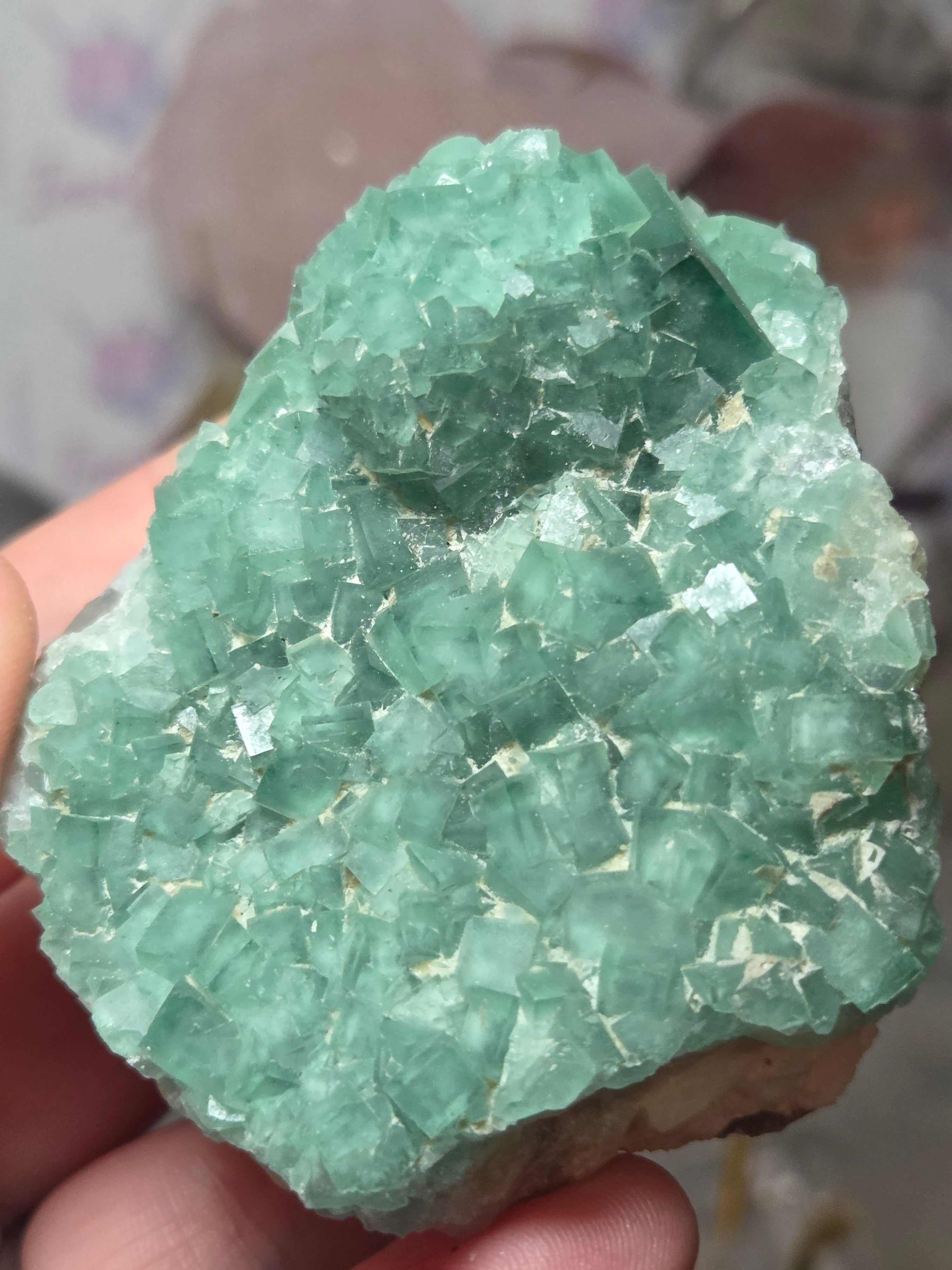 Amazing  Pakistan flourite with Amazing  blue  UV with stand