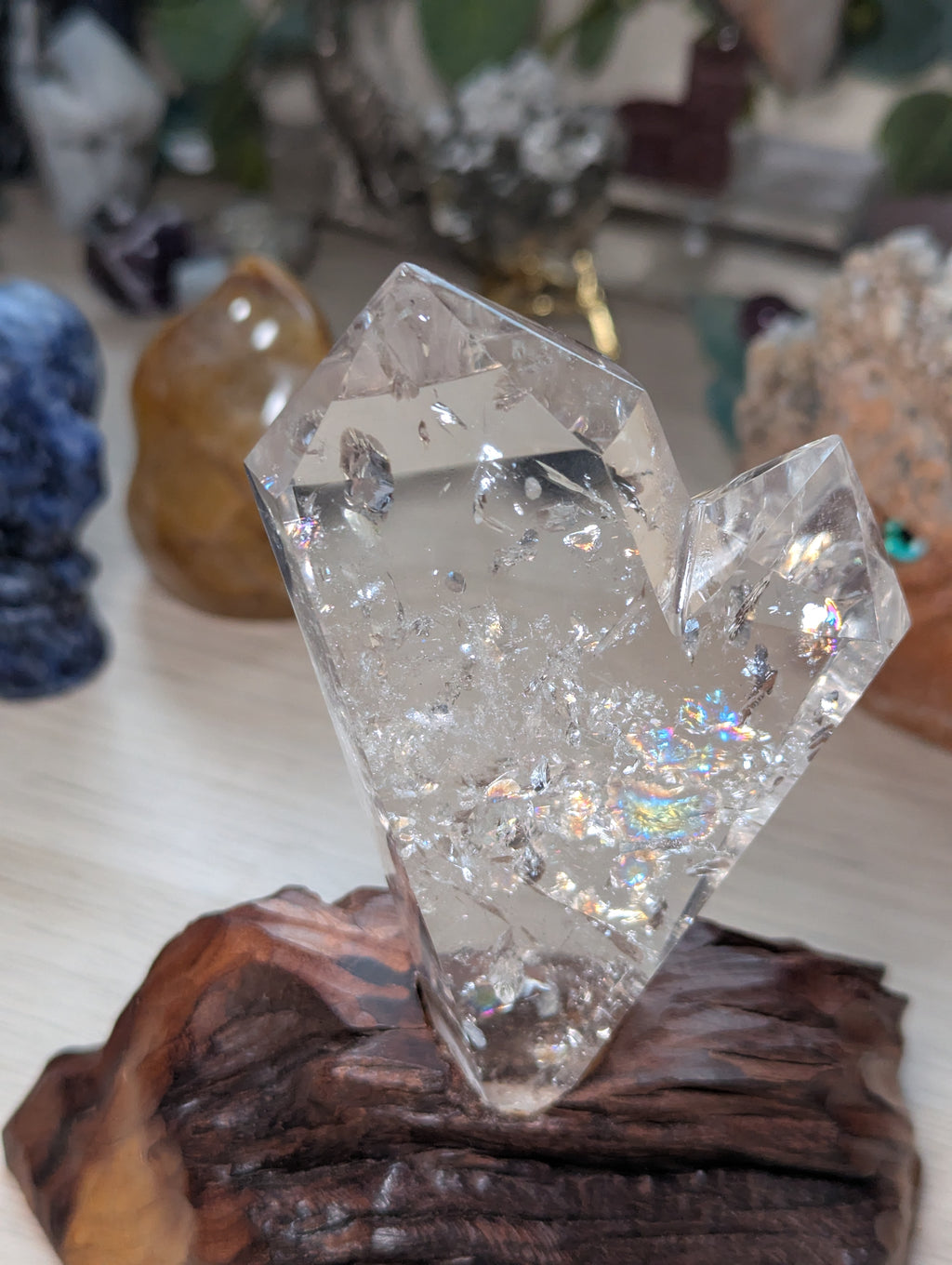 Grade AAAA Clear quartz dual tower carving