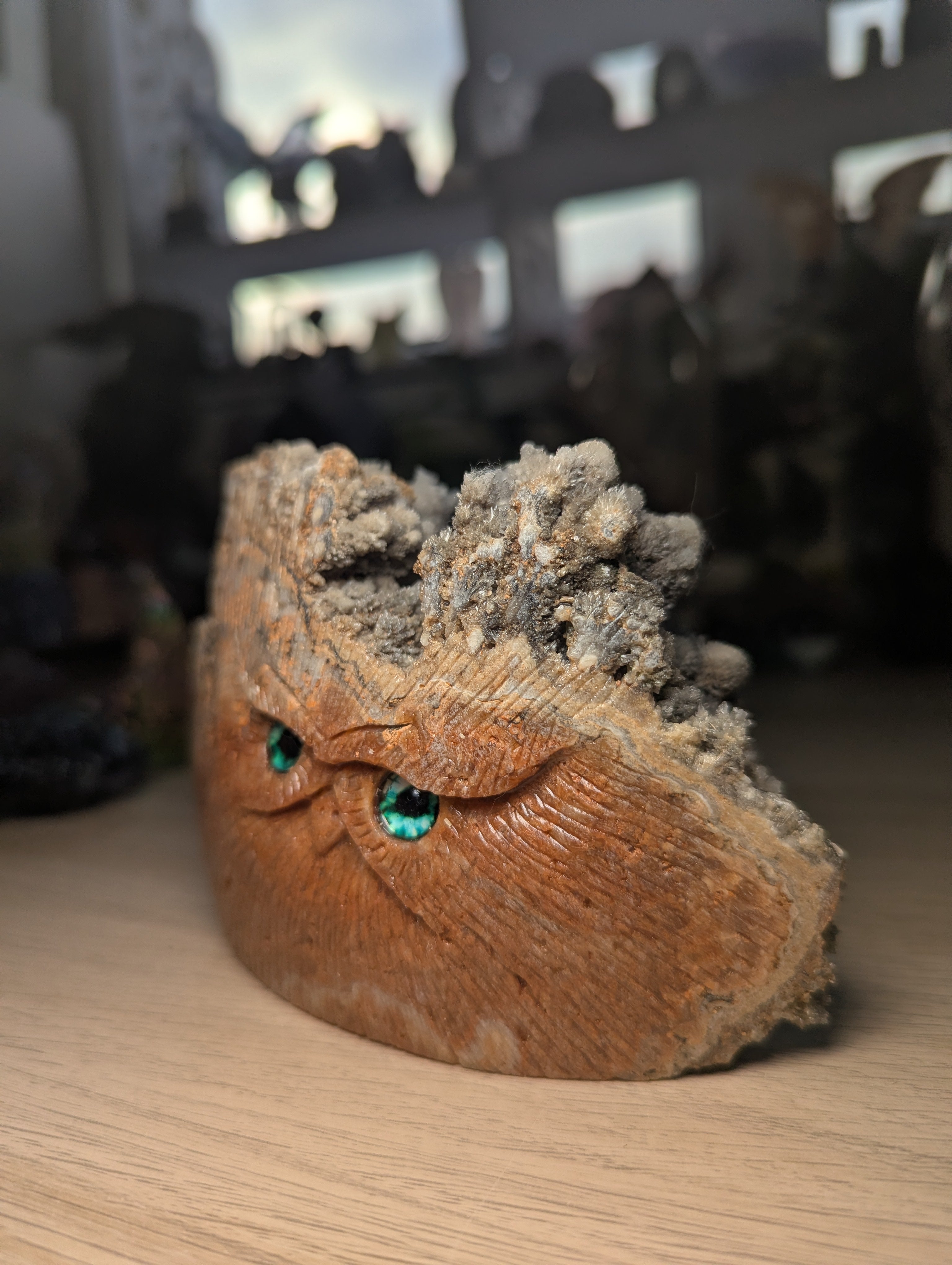 Owl crystal specimen