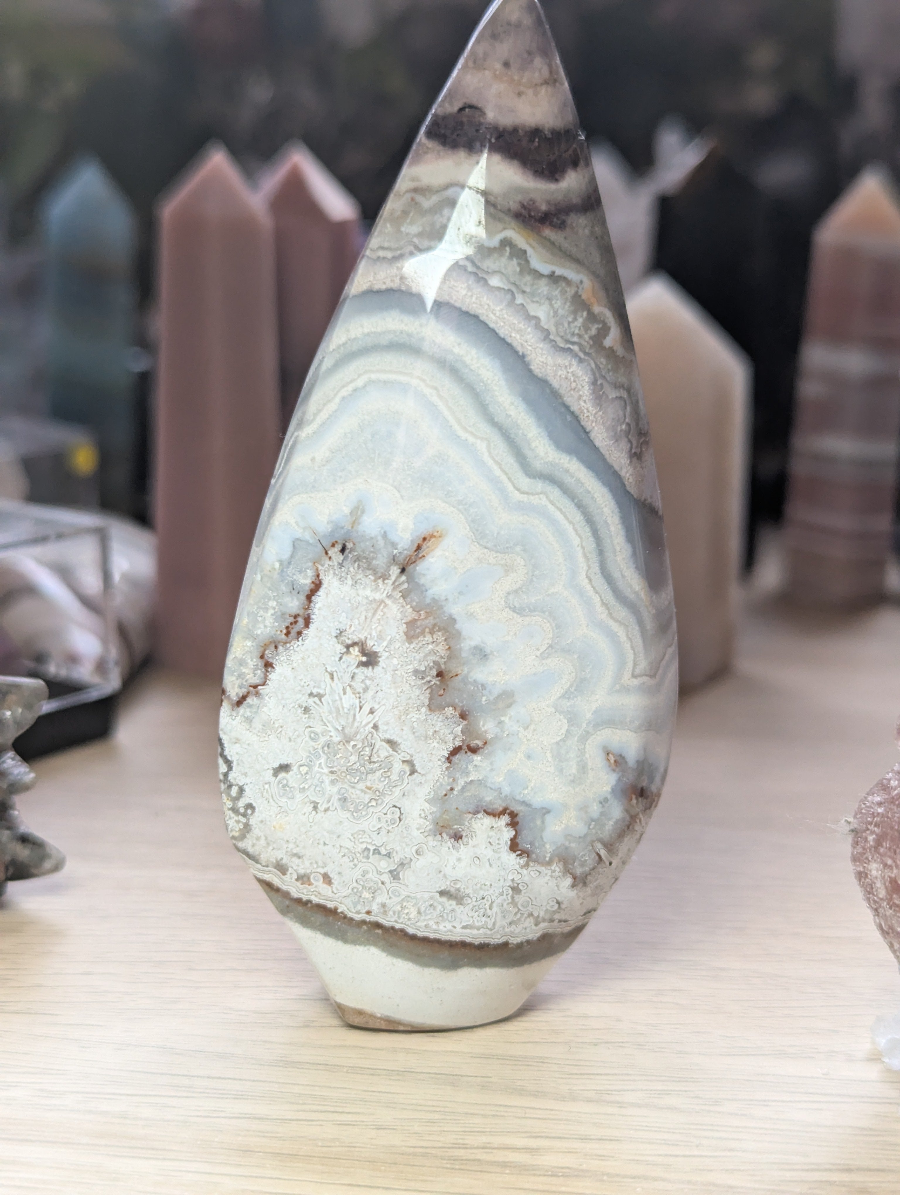 Mexican crazy agate crystal tear drop carving