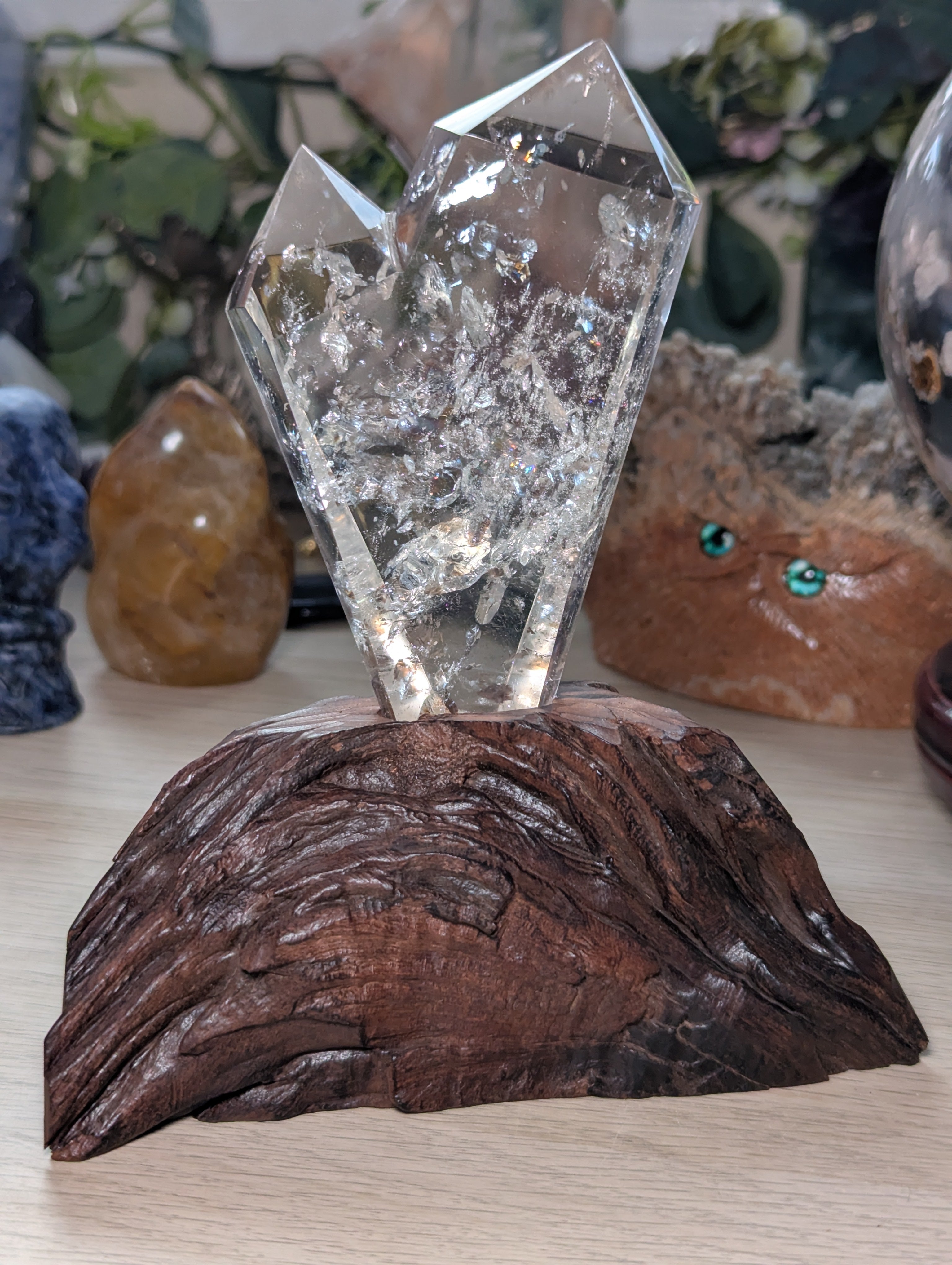 Grade AAAA Clear quartz dual tower carving