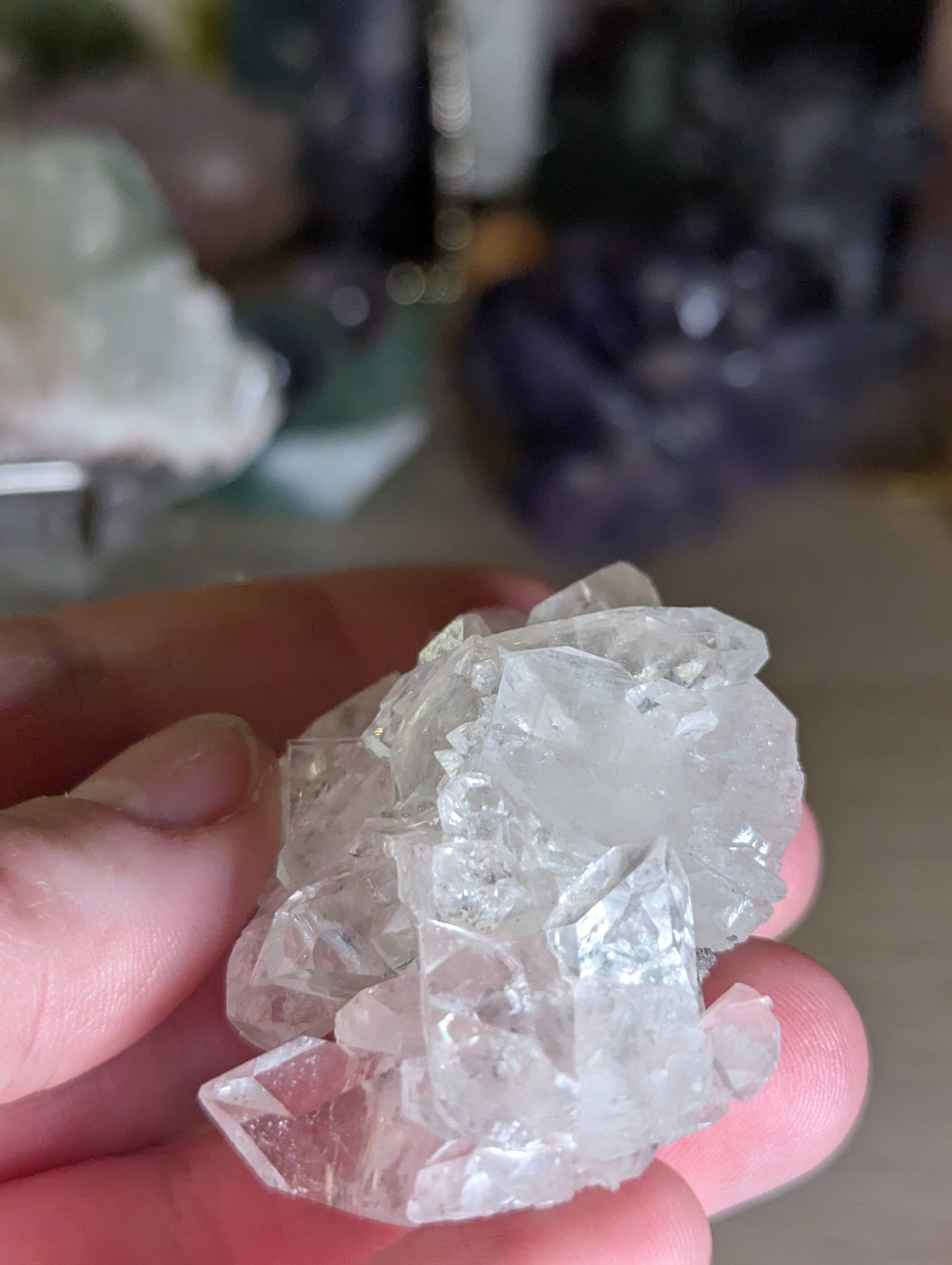 Stunning Crystal diamond Apophyllite incase