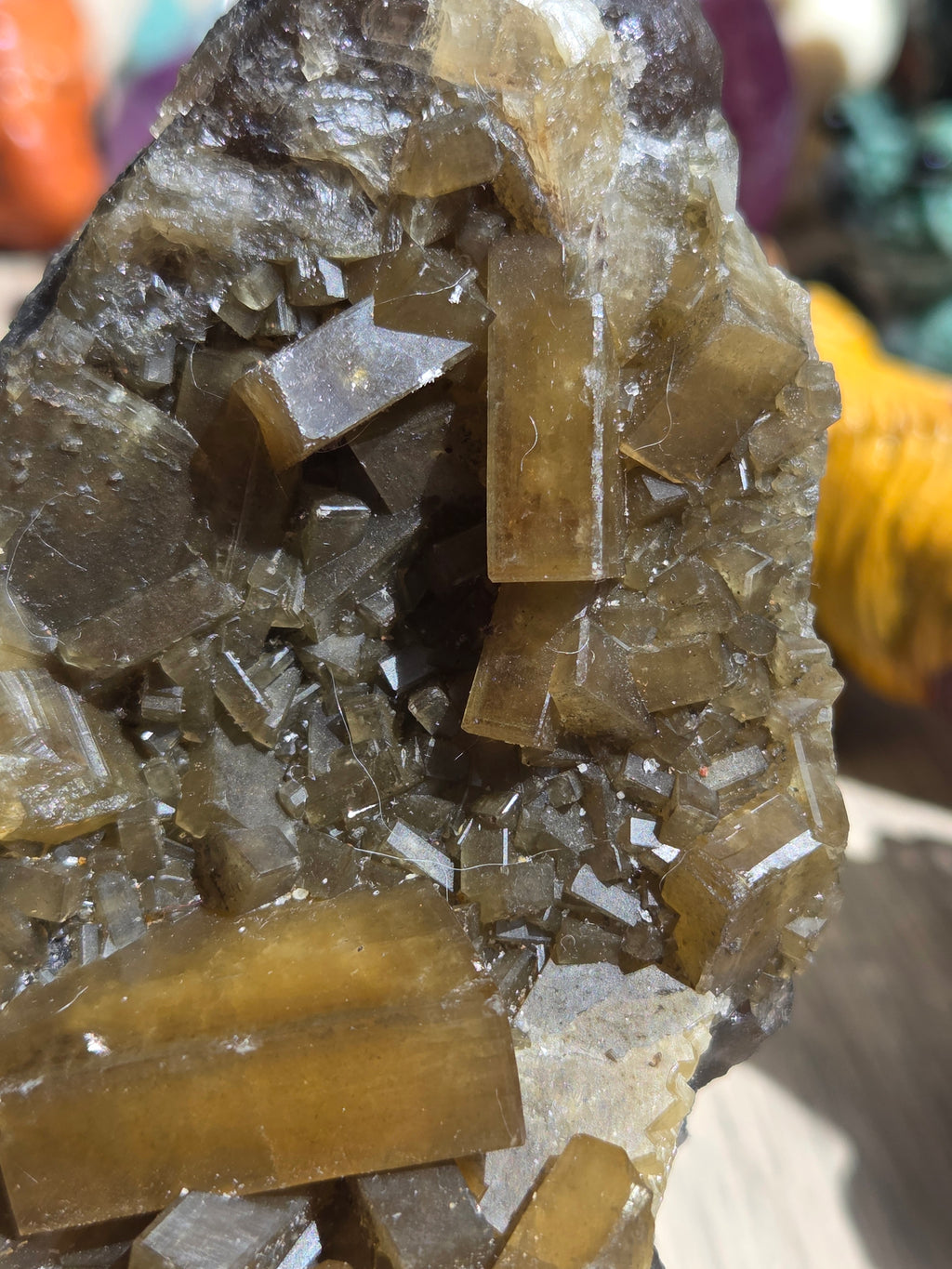 This golden Barite specimen