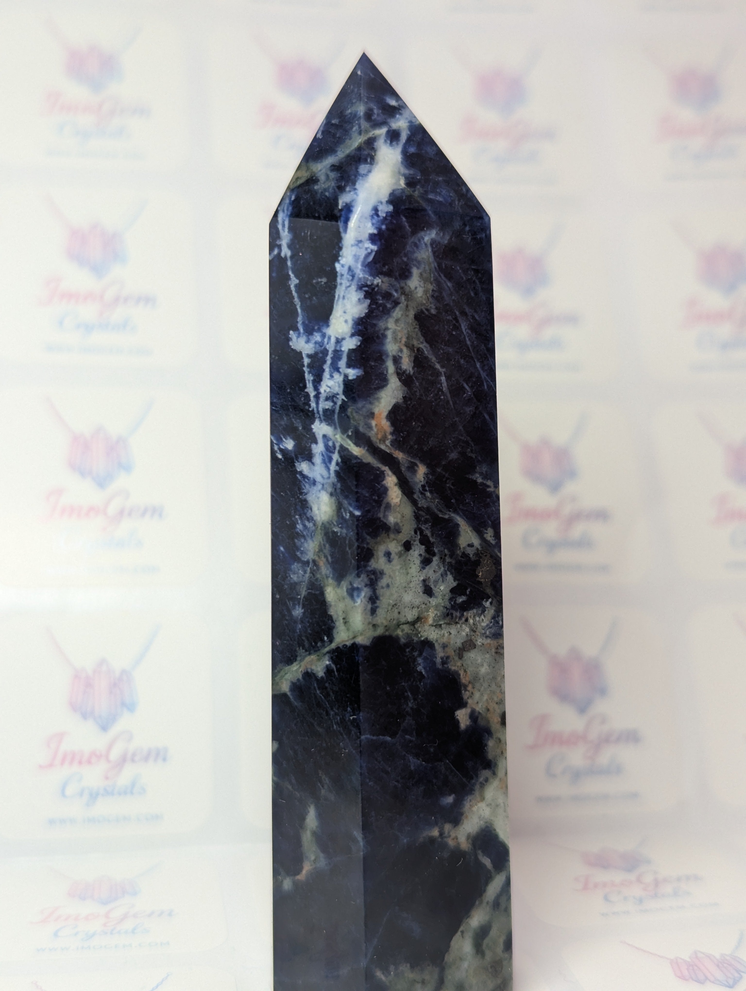 Crystal sodalite crystal tower