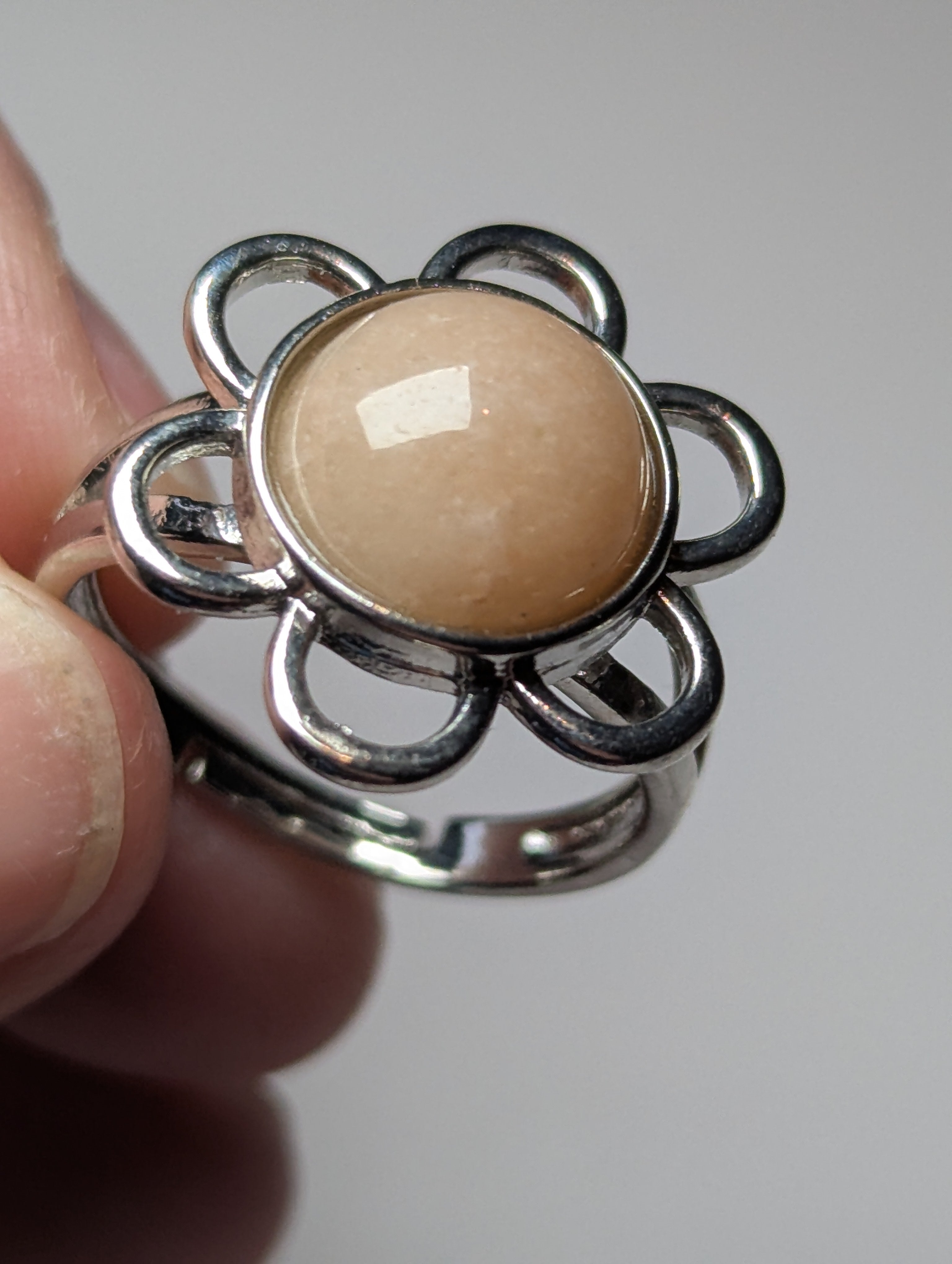 Orange calcite crystal flower ring Ajustable