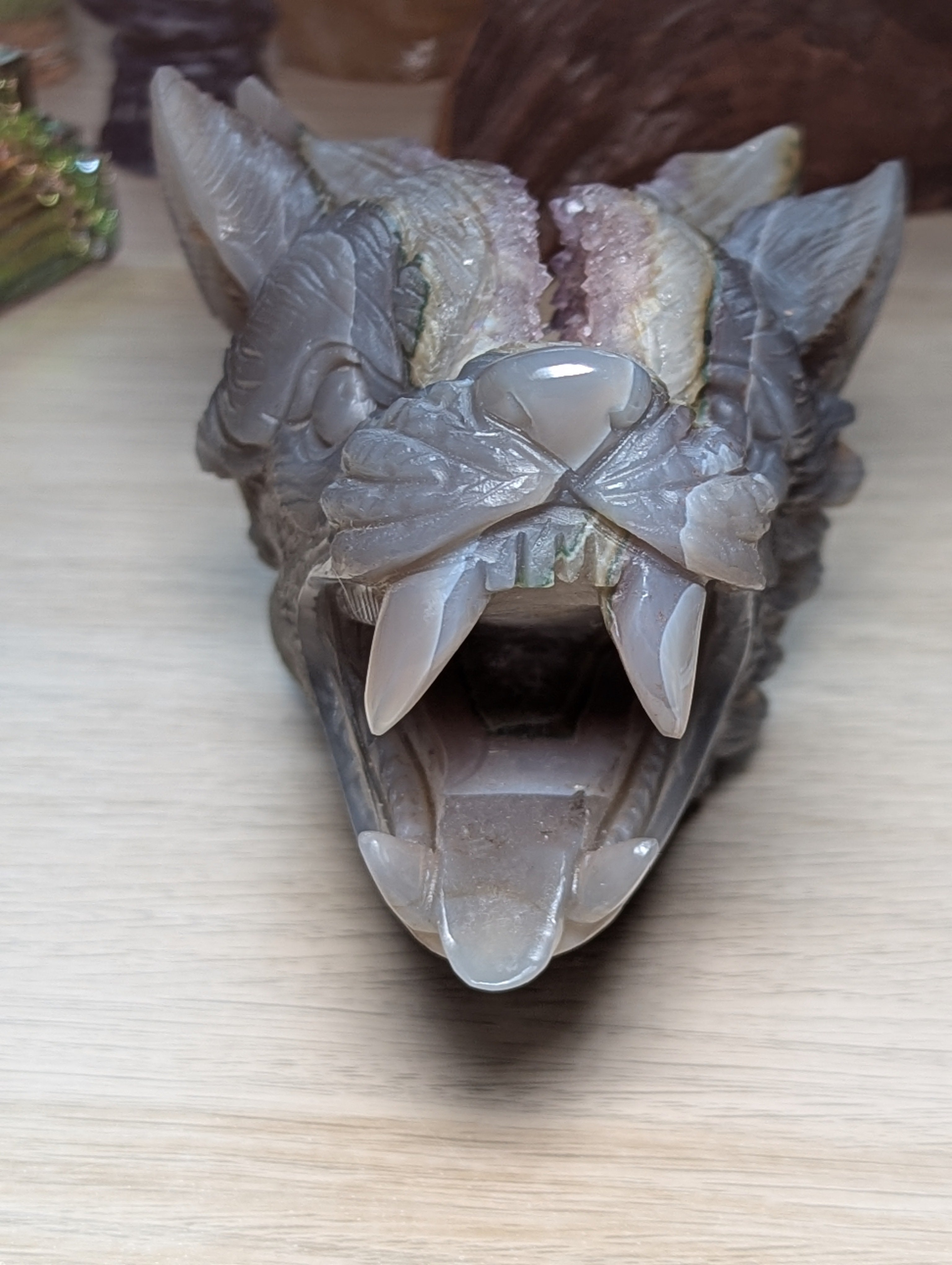 Large Amethyst Agate crystal Wolf carving