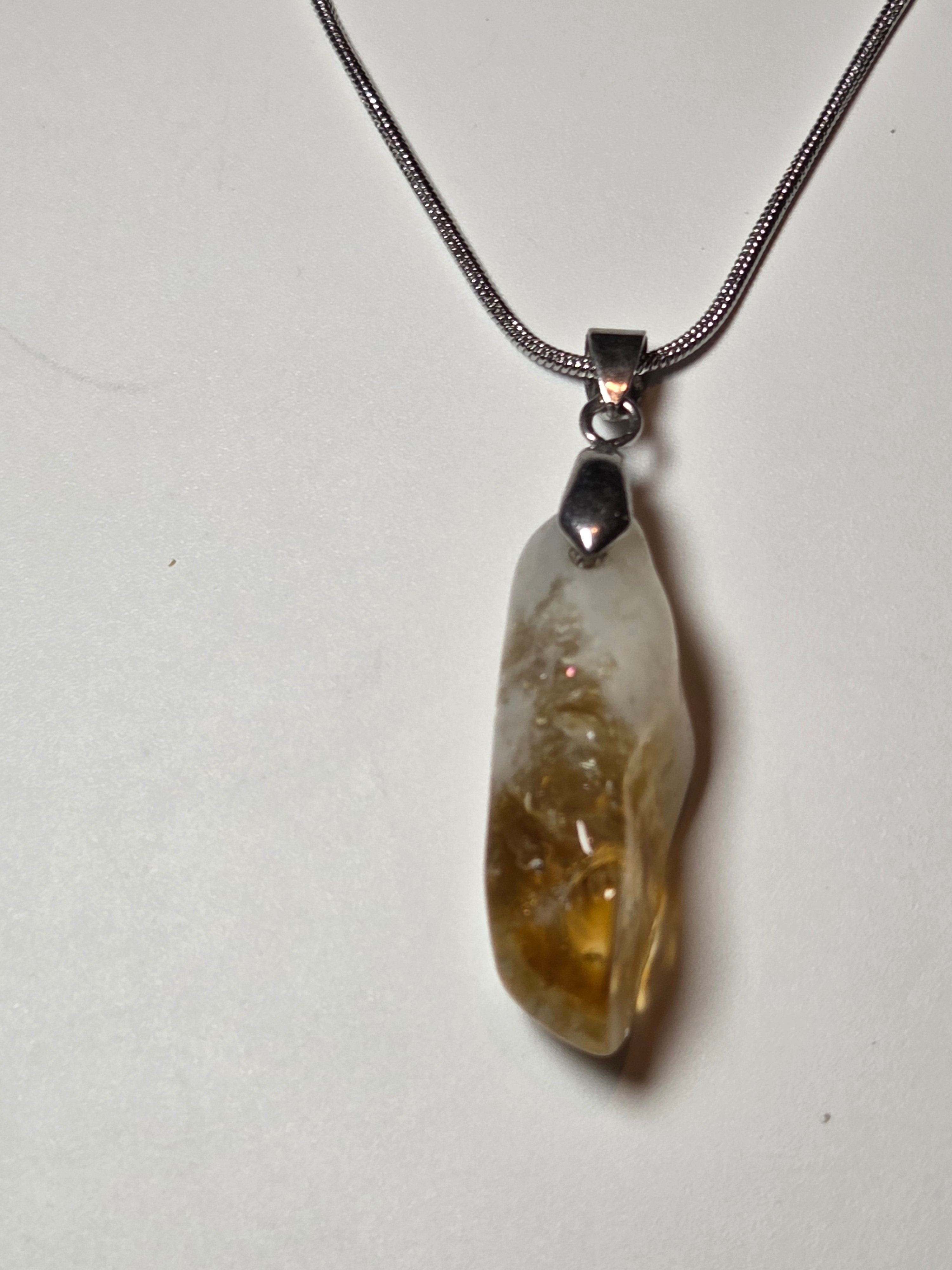 Citrein crystal handmade necklace