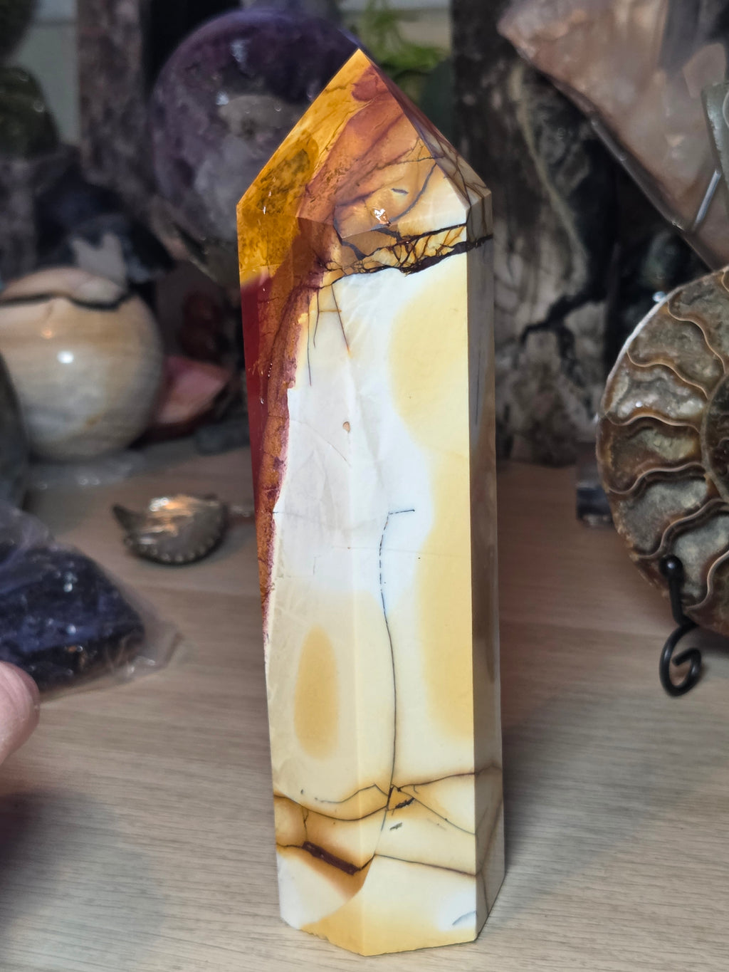 Large mookite crystal tower