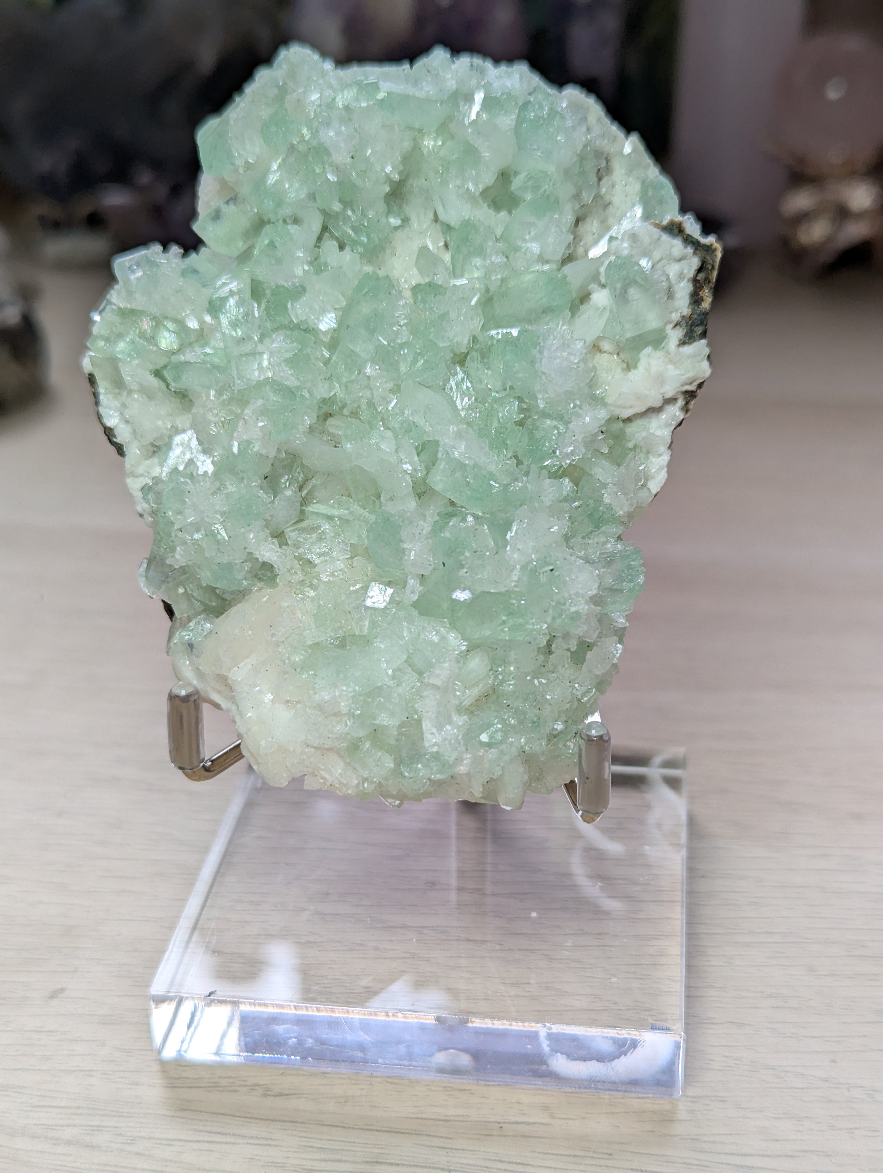 Diamond apophyllite crystal specimen with Stand