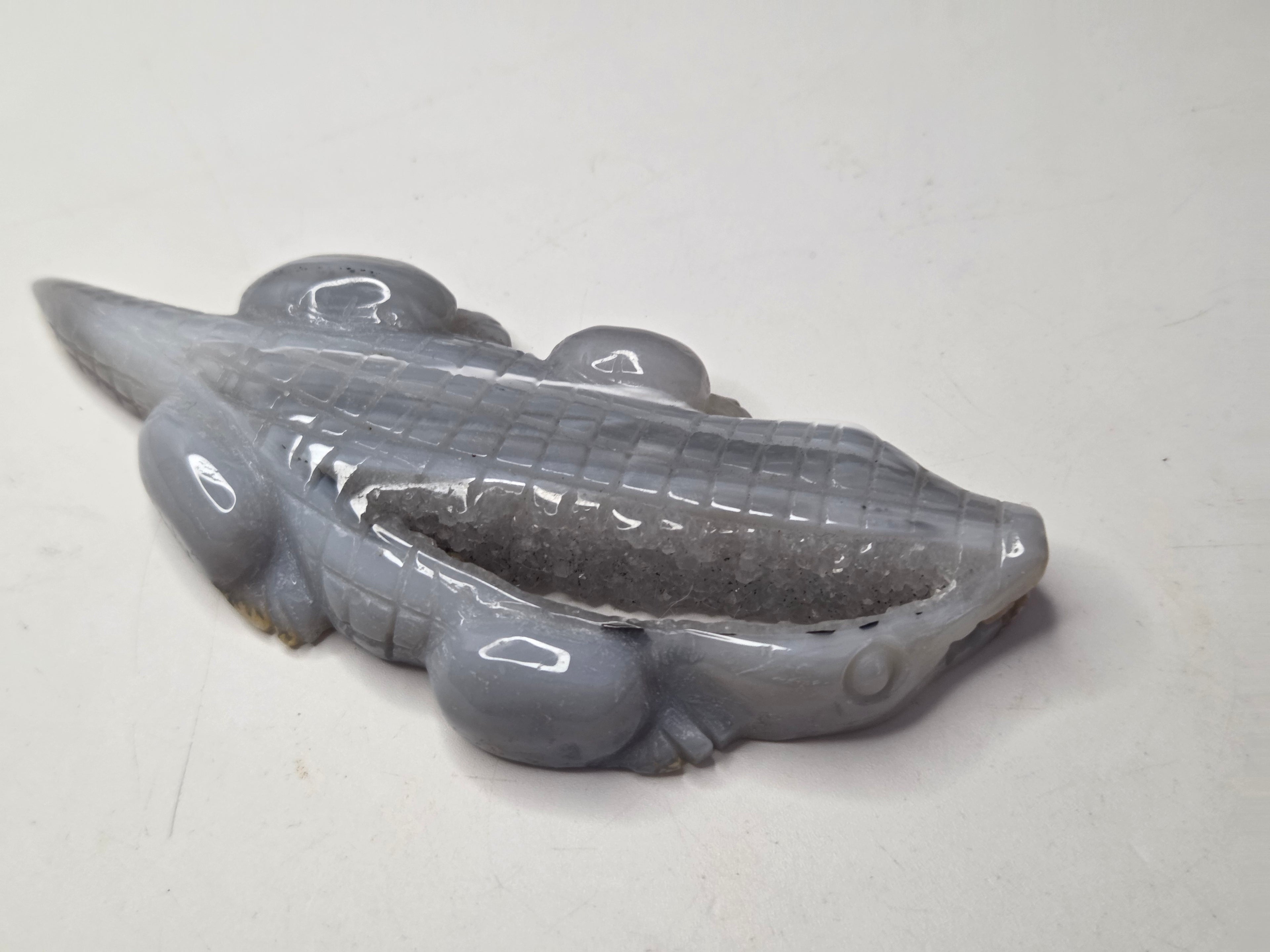 Duzy agate crystal crocodile carving