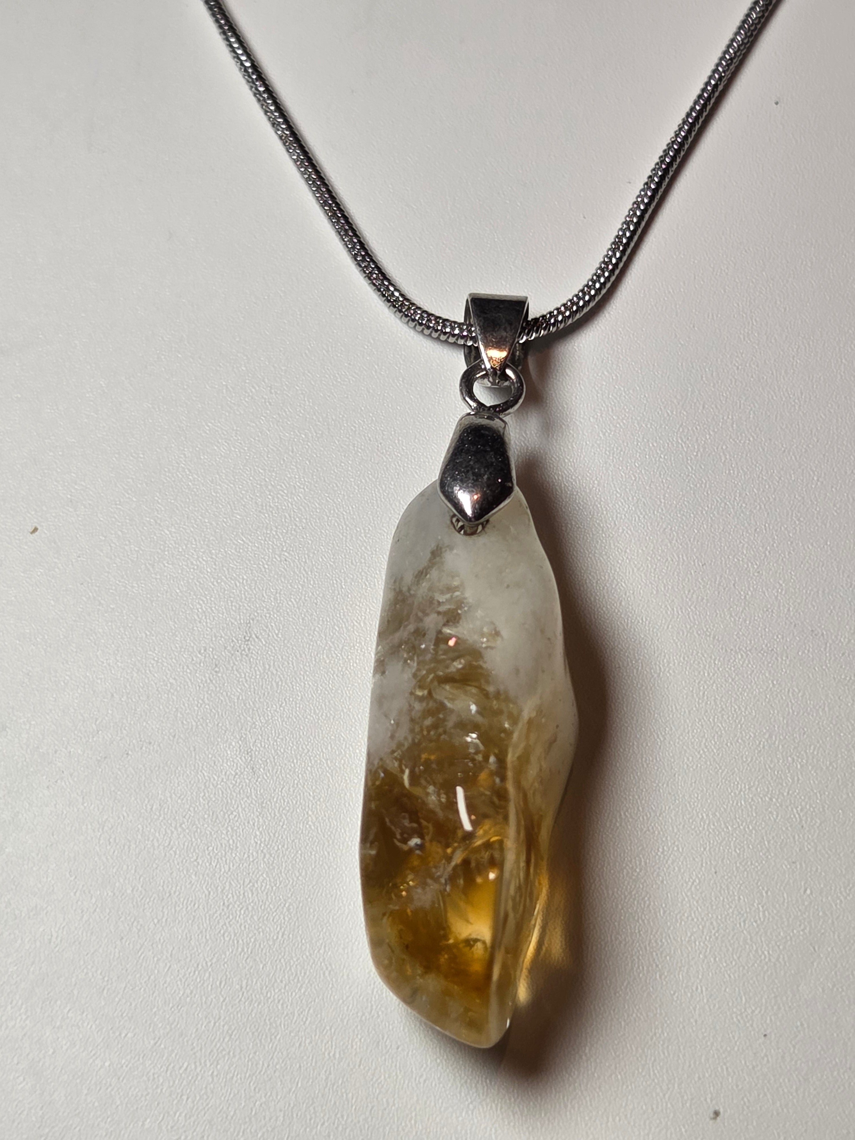 Citrein crystal handmade necklace