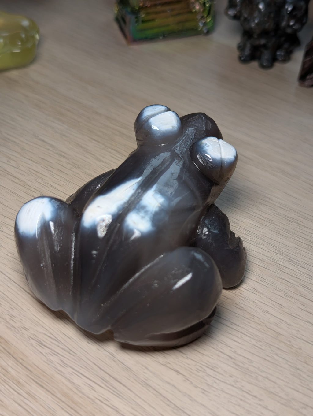 Orca Agate Crazy frog carving