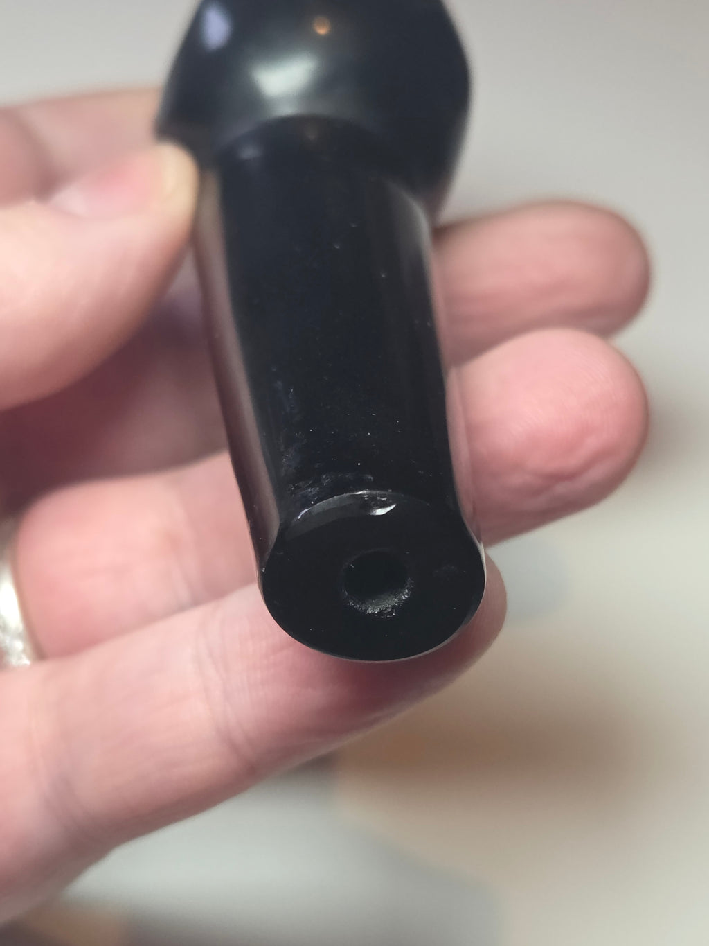 Obsidian crystal skull smoking pipe