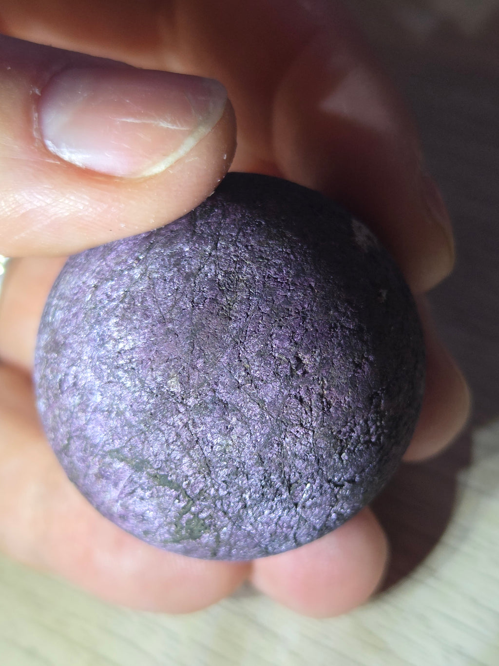 Purperite crystal sphere carving with stand