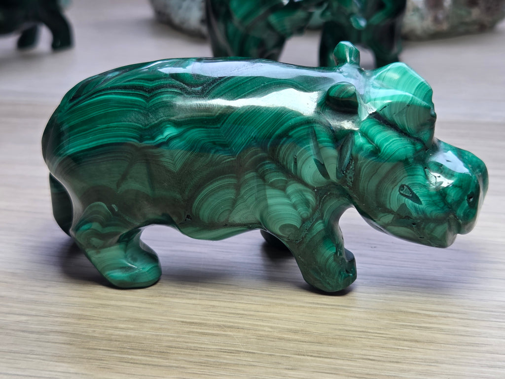 Malicite crystal animal carving
