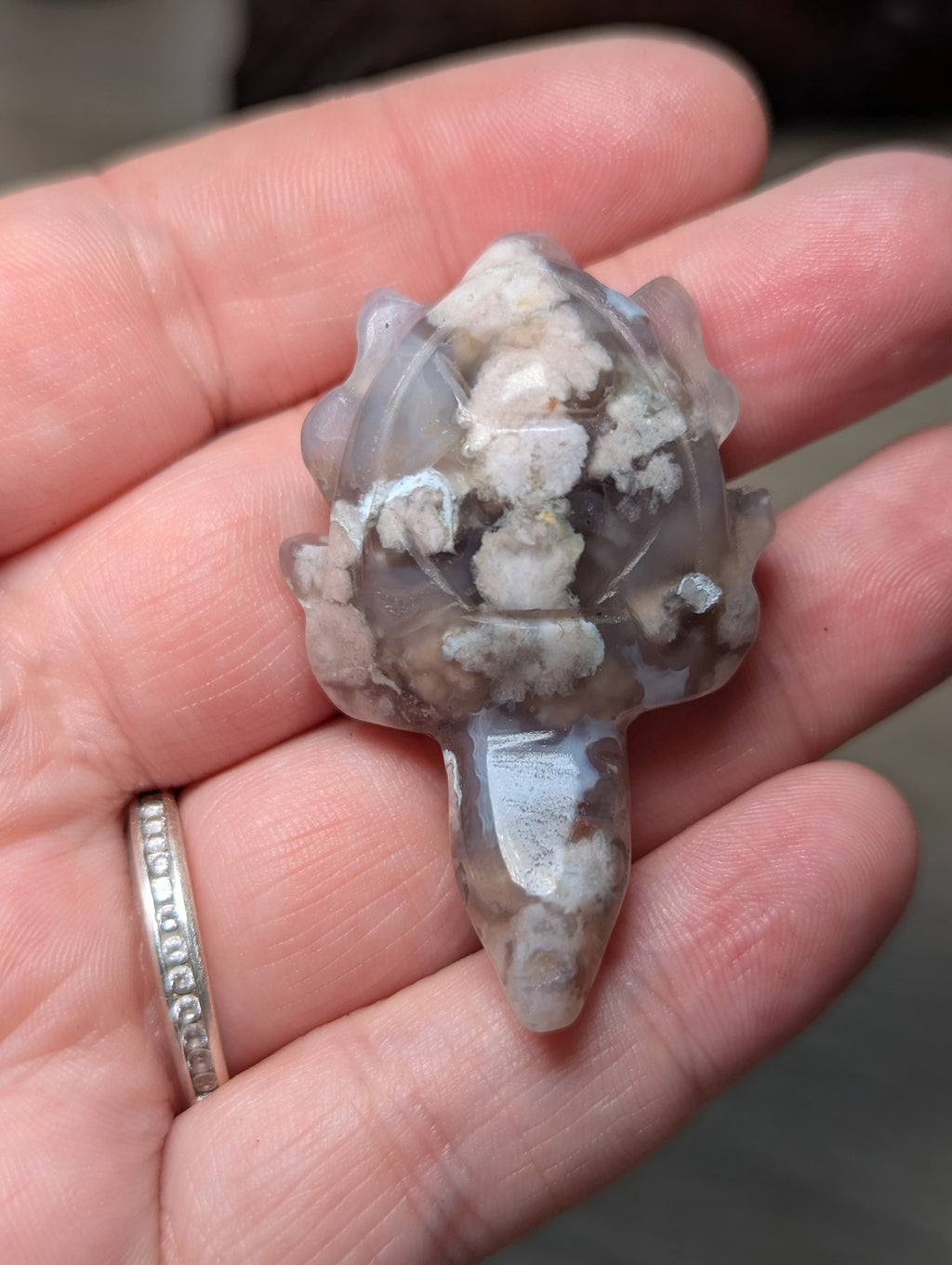 Flower agate crystal turtle carving