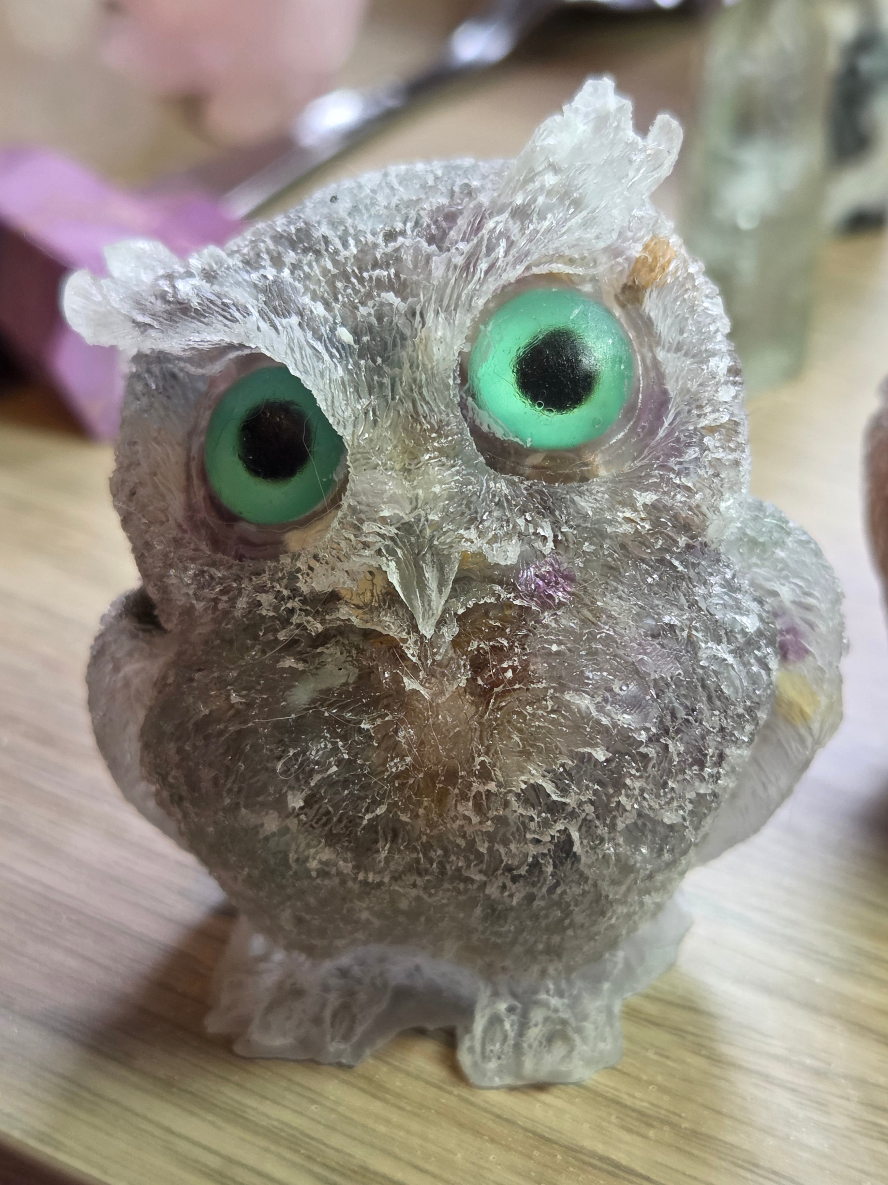 Resin owls fire quartz or flourite