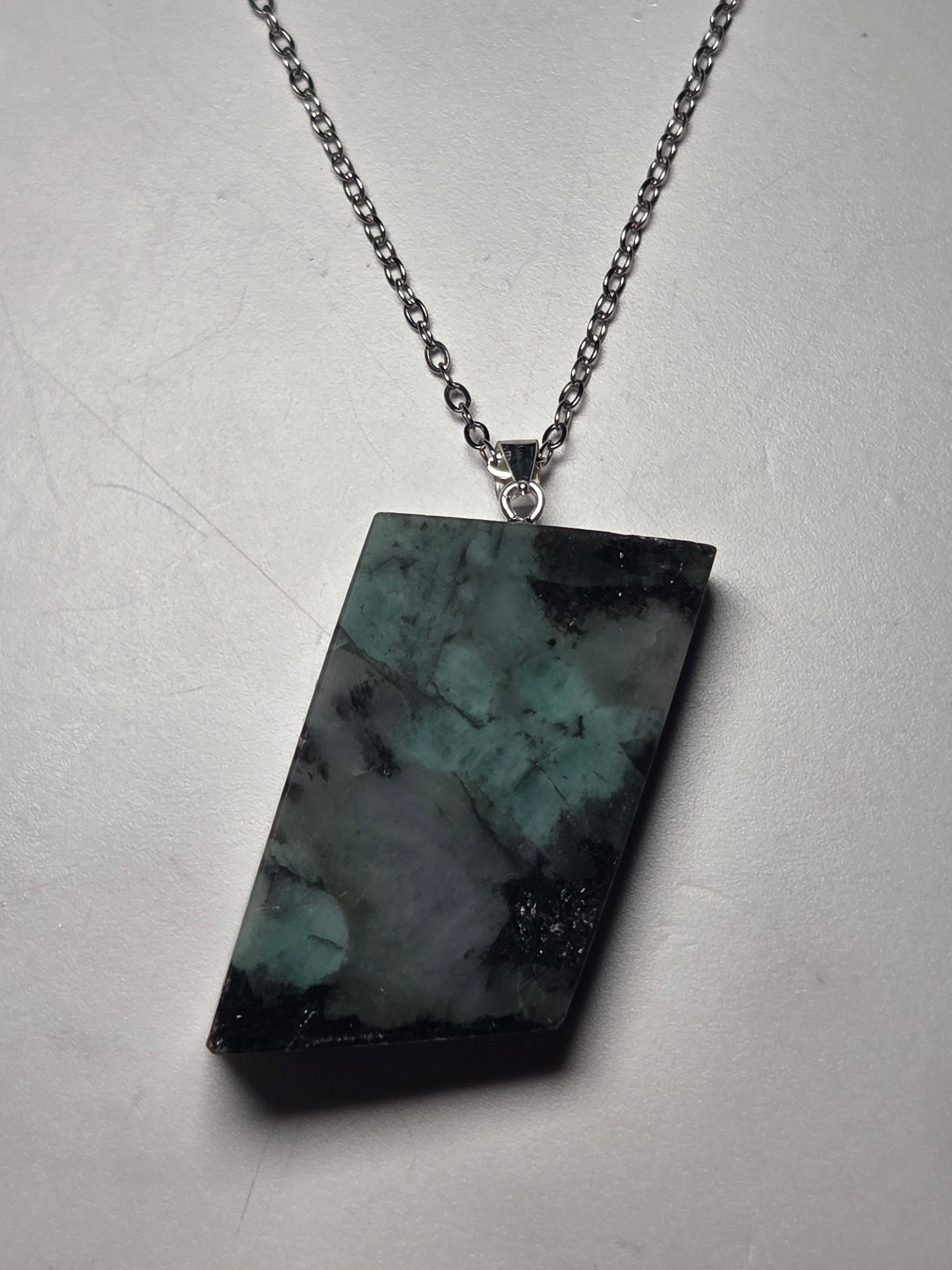 Emerald s295 handmade necklace