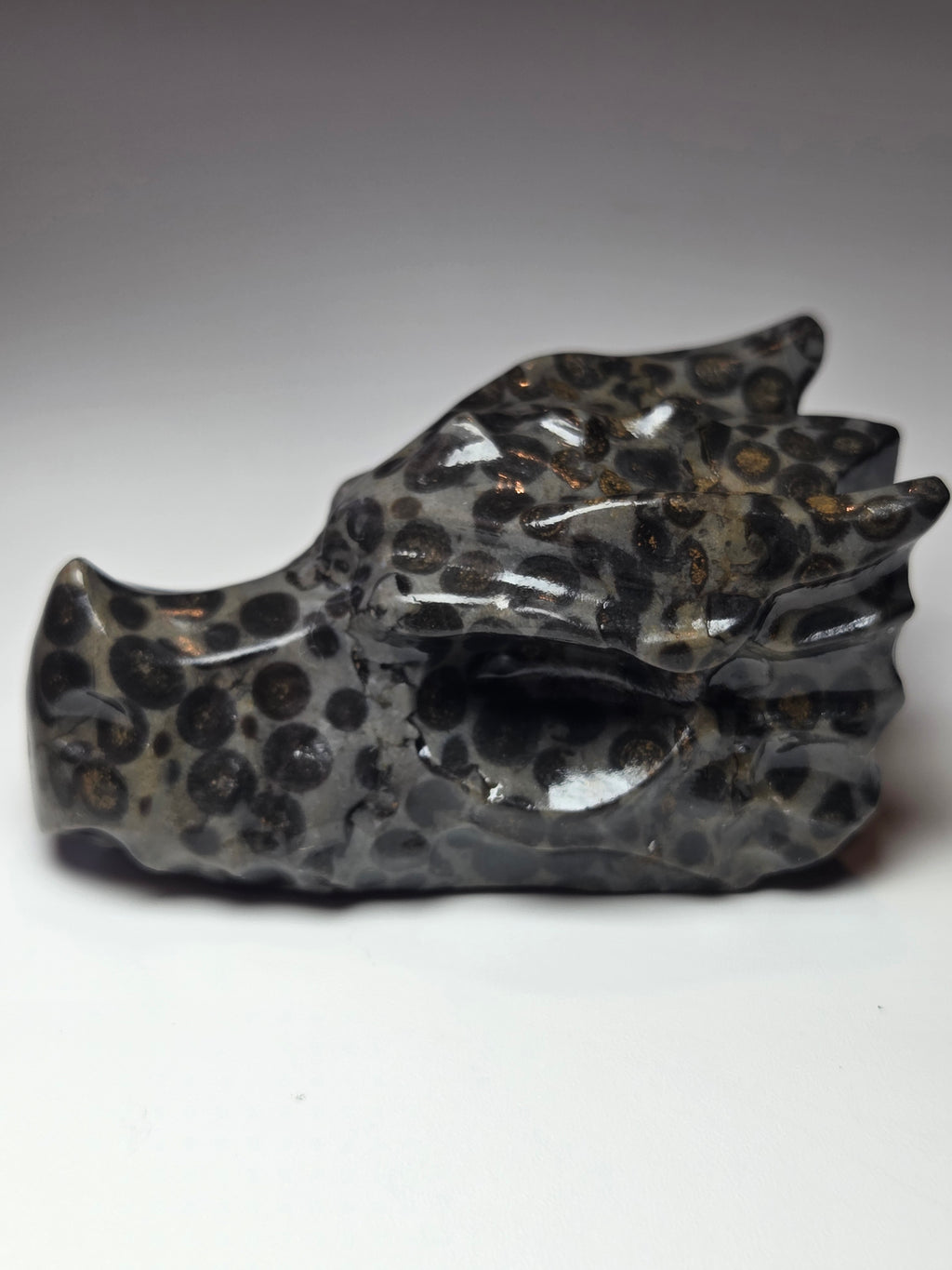 Jasper crystal dragon head carving
