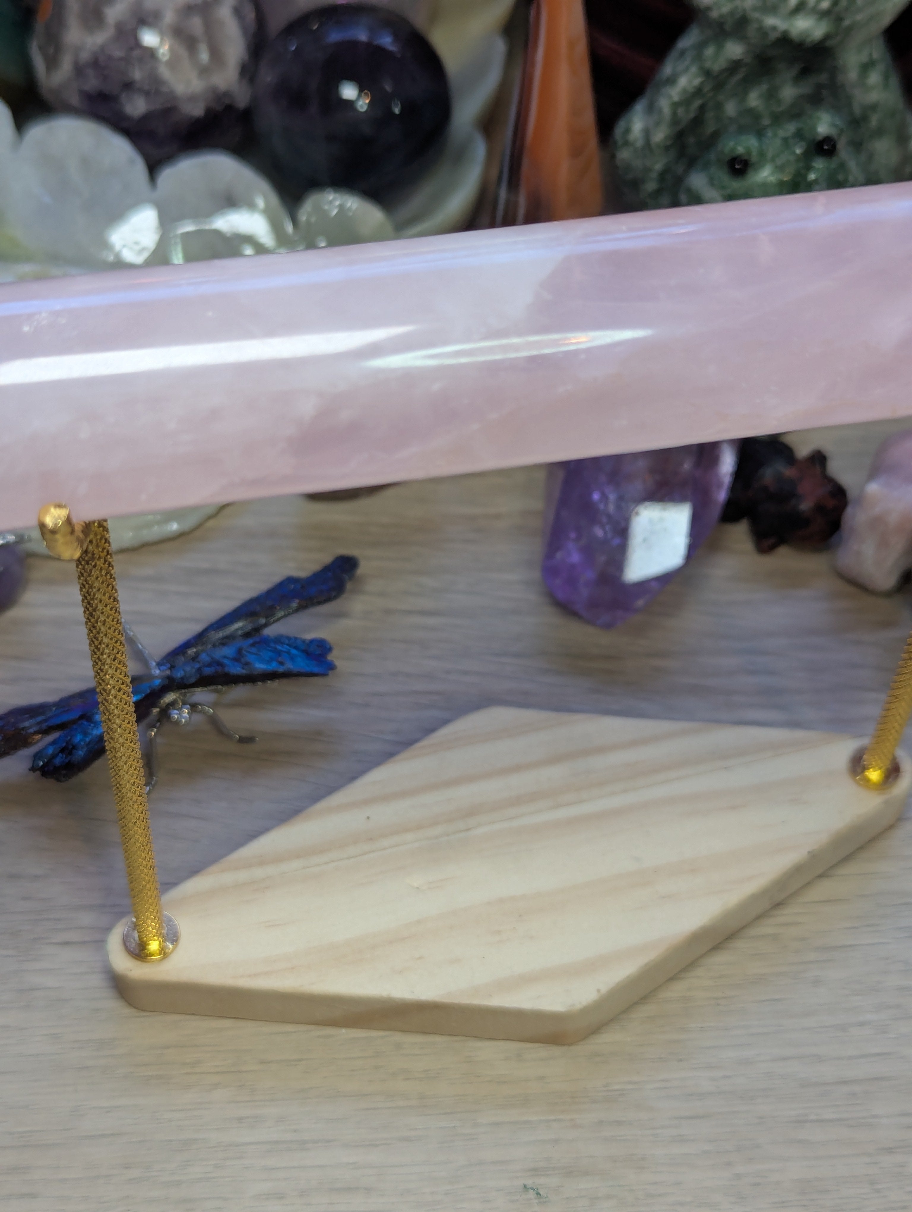 Rose quartz crystal bracelet stand