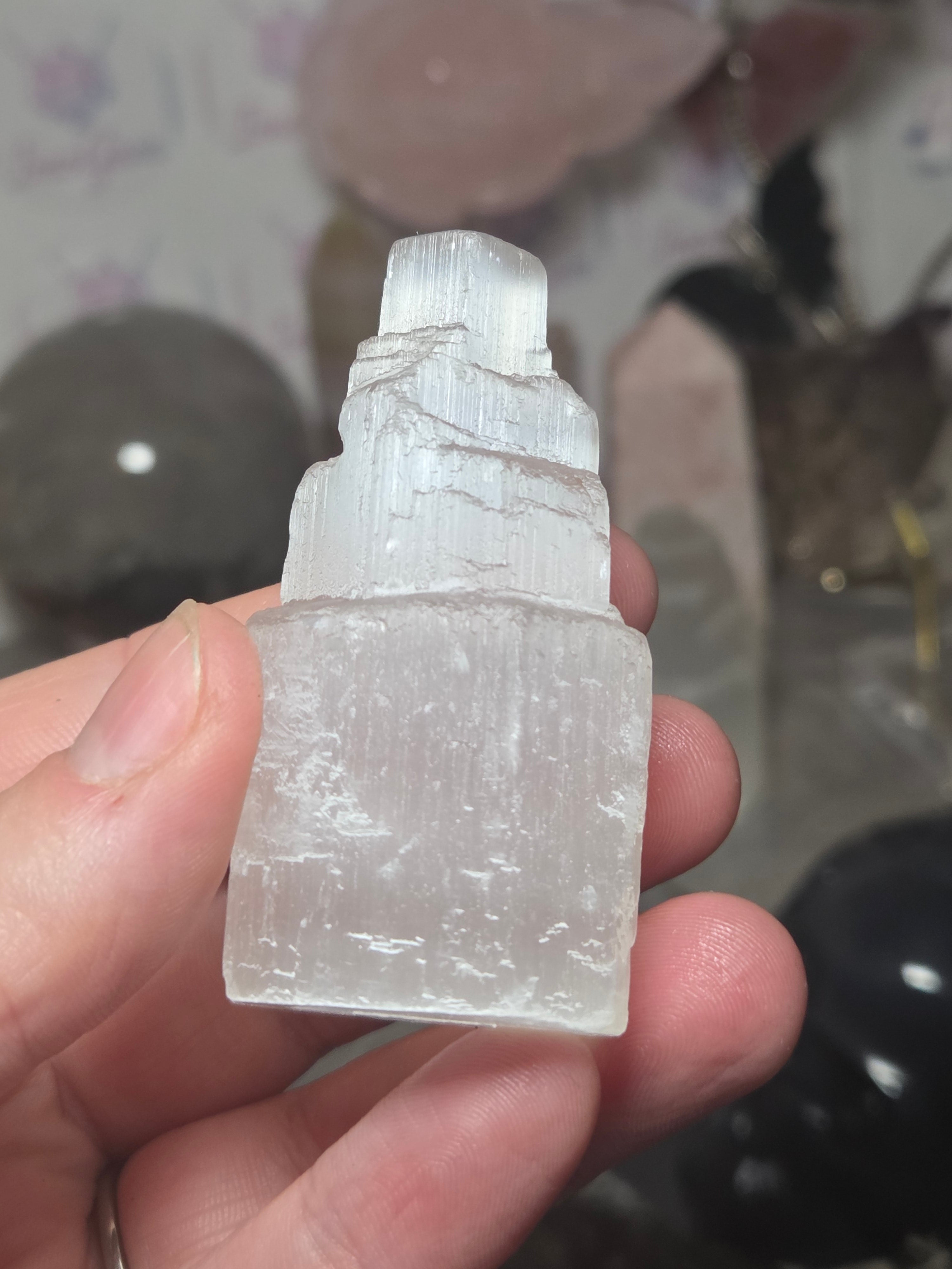 Selenite (sarin spar) crystal tower