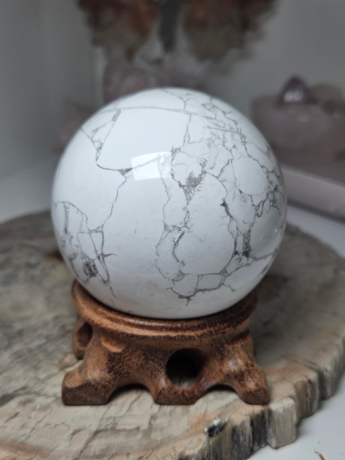 Howlite crystal sphere 6.5cm