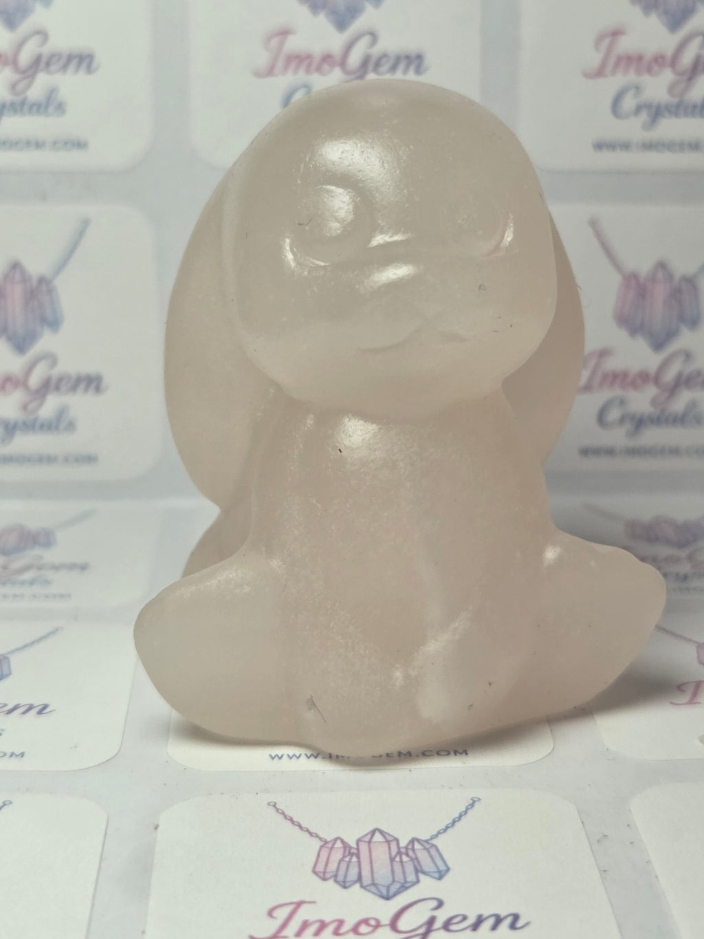 Pink jade crystal bunny rabbit carving