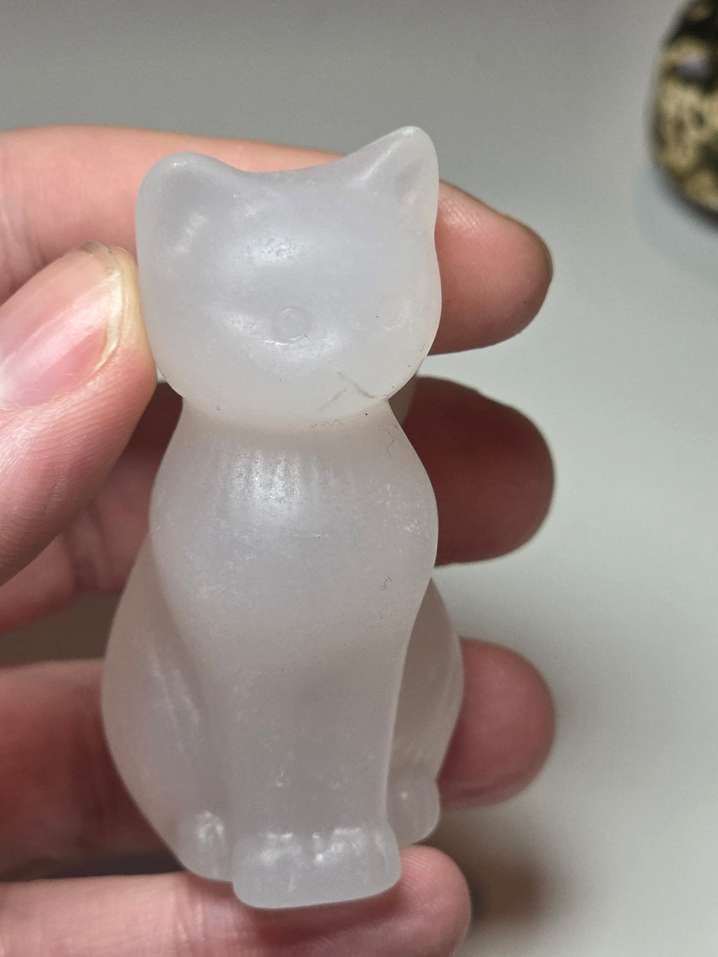 Afgan jade crystal cat carving