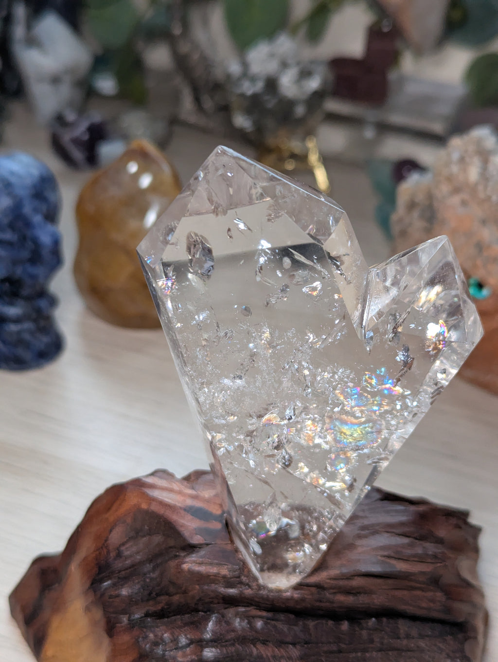 Grade AAAA Clear quartz dual tower carving
