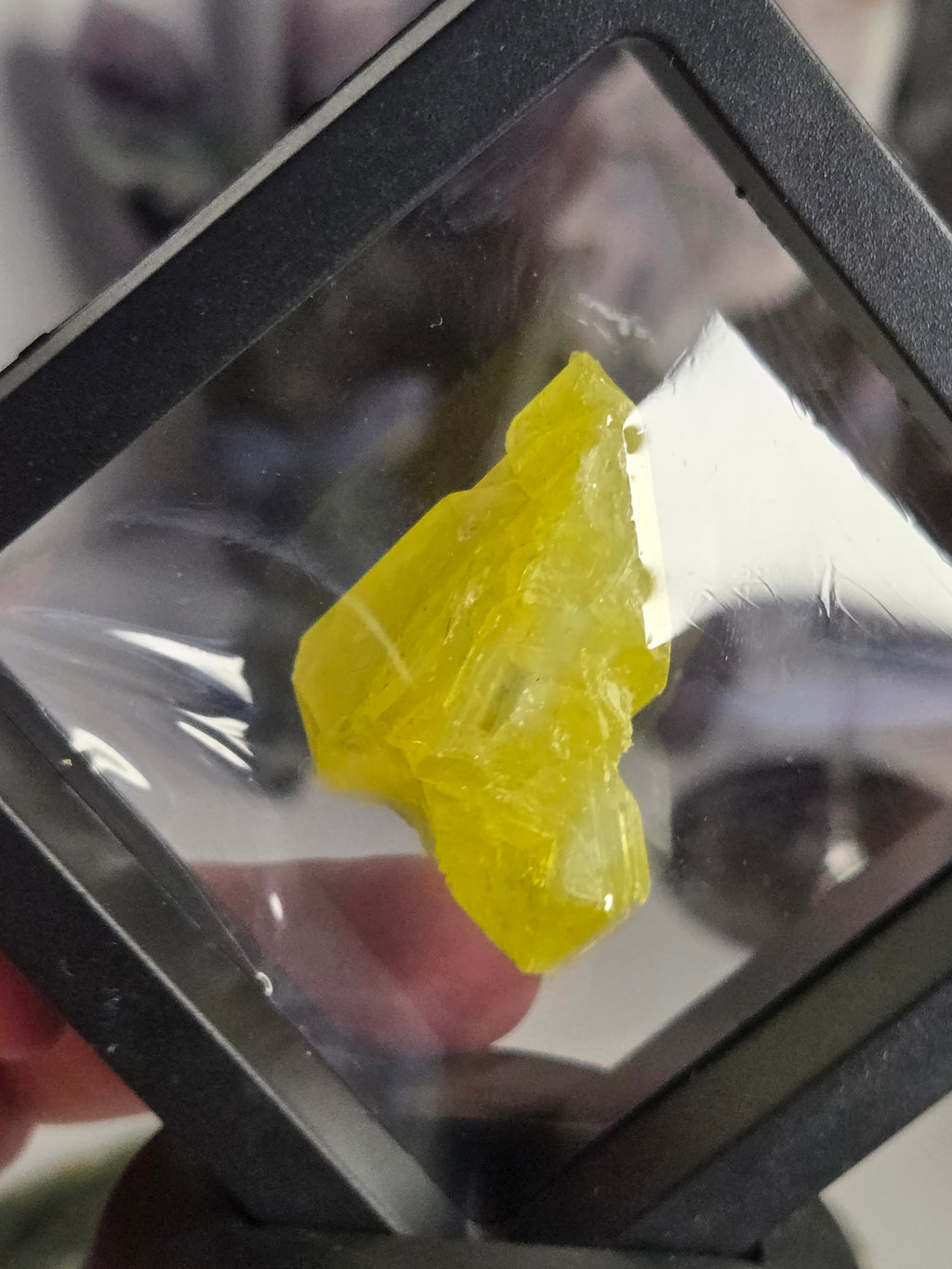 Sulphur specimen with Stand