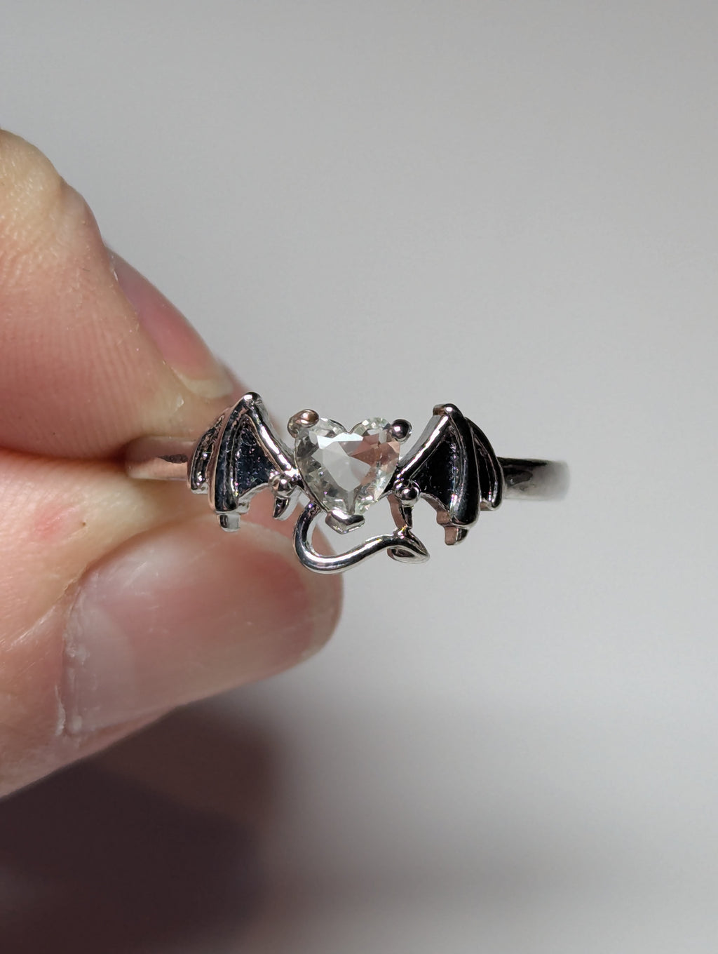 Clear quartz crystal adjustable s295 ring