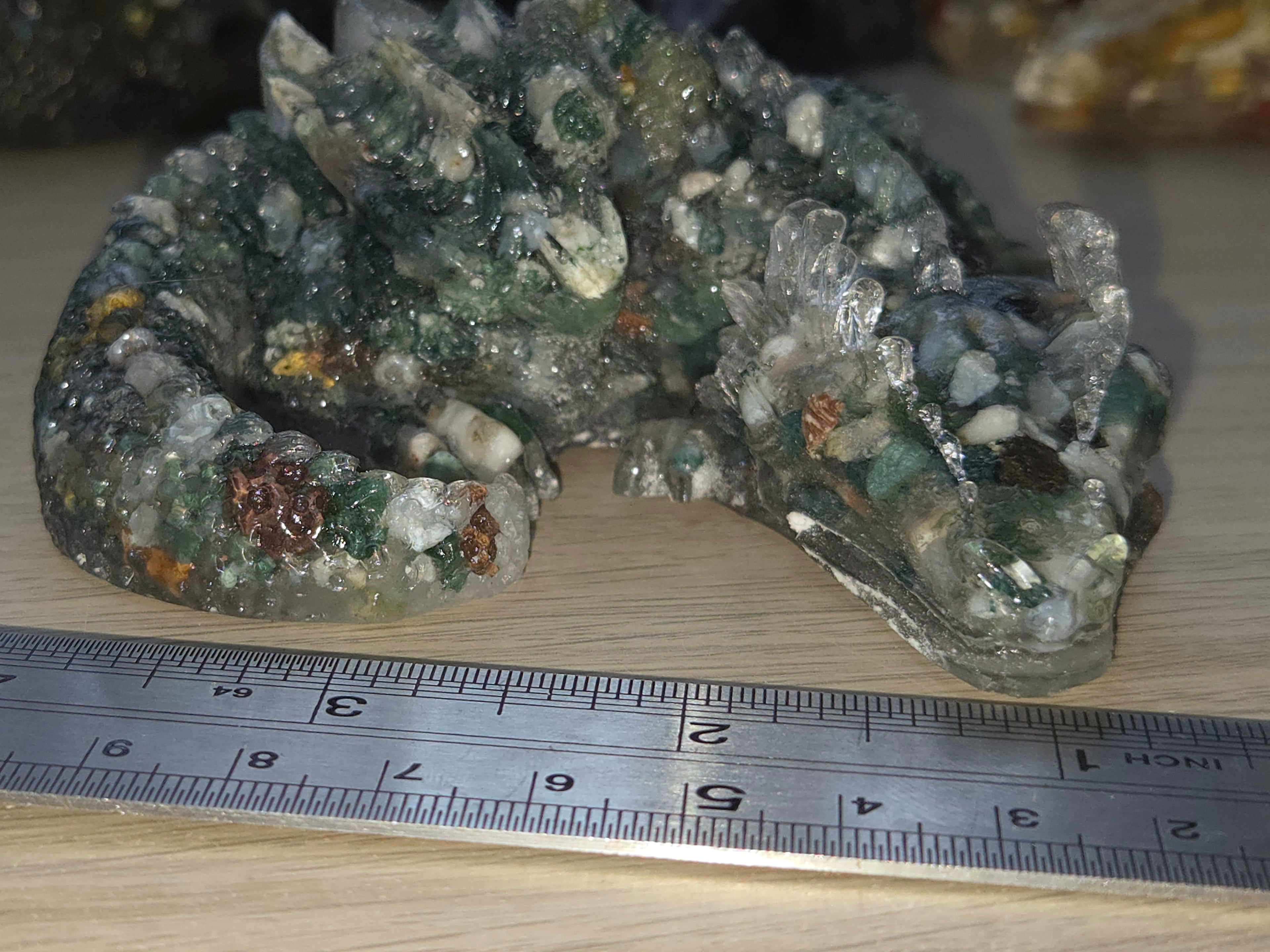 Crystal chip dragon carving