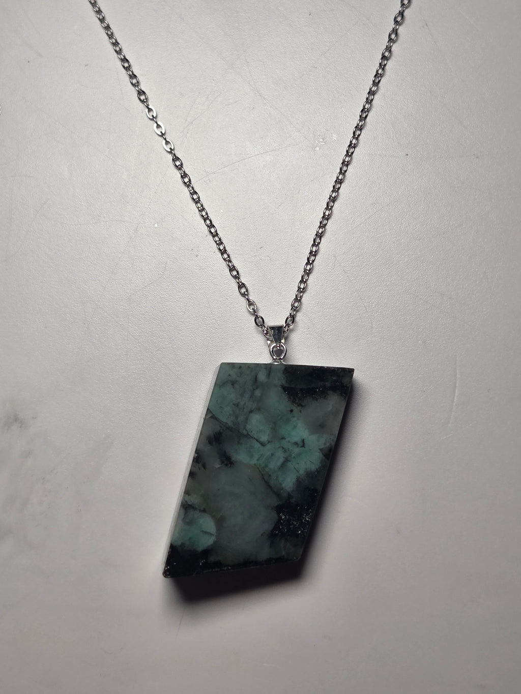 Emerald s295 handmade necklace