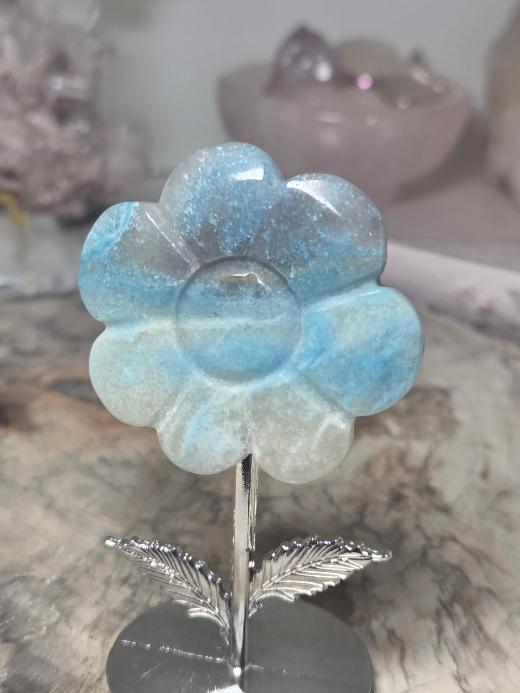 Trolite crystal flower carving