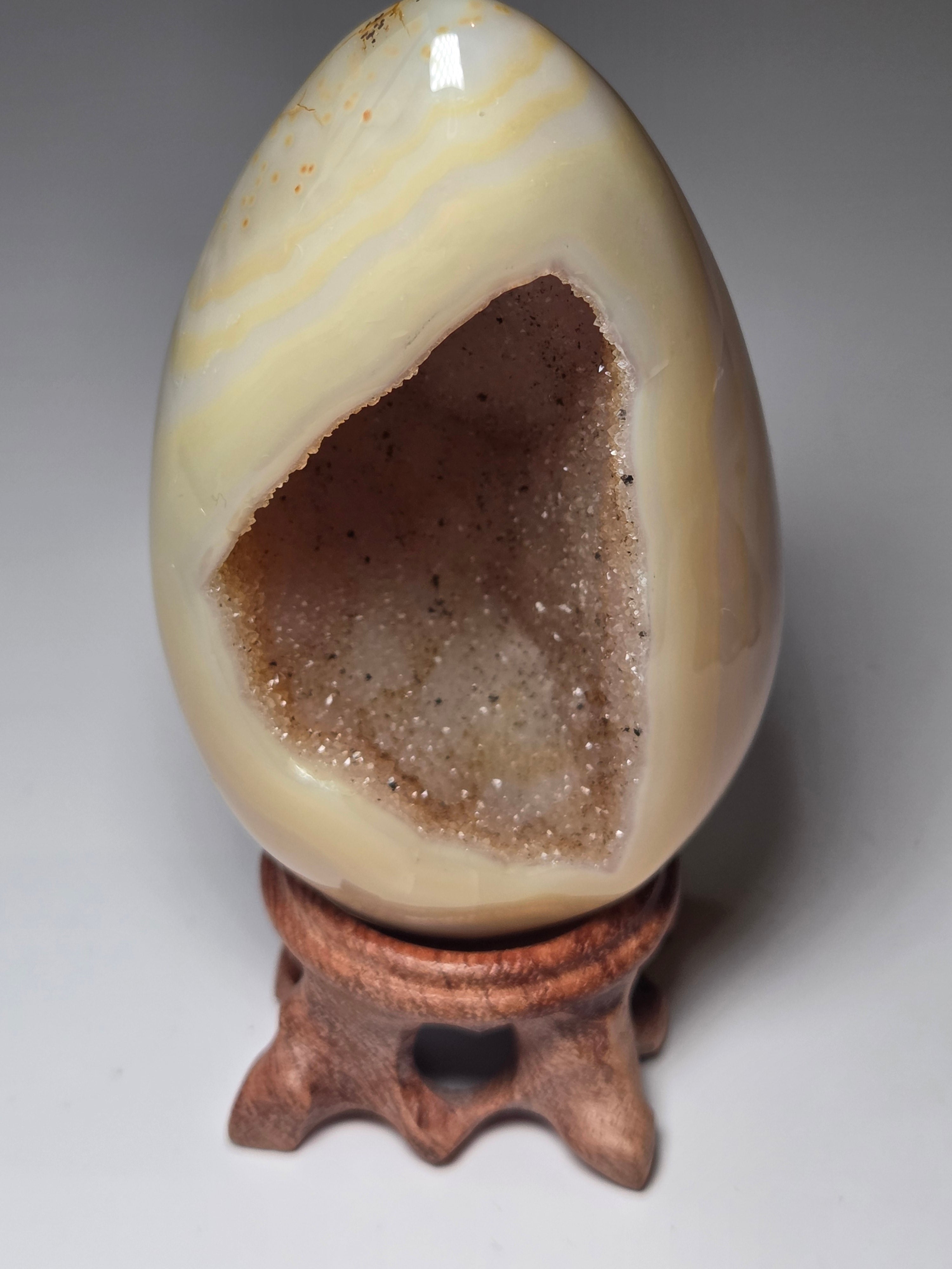 Agate Duzy egg carving
