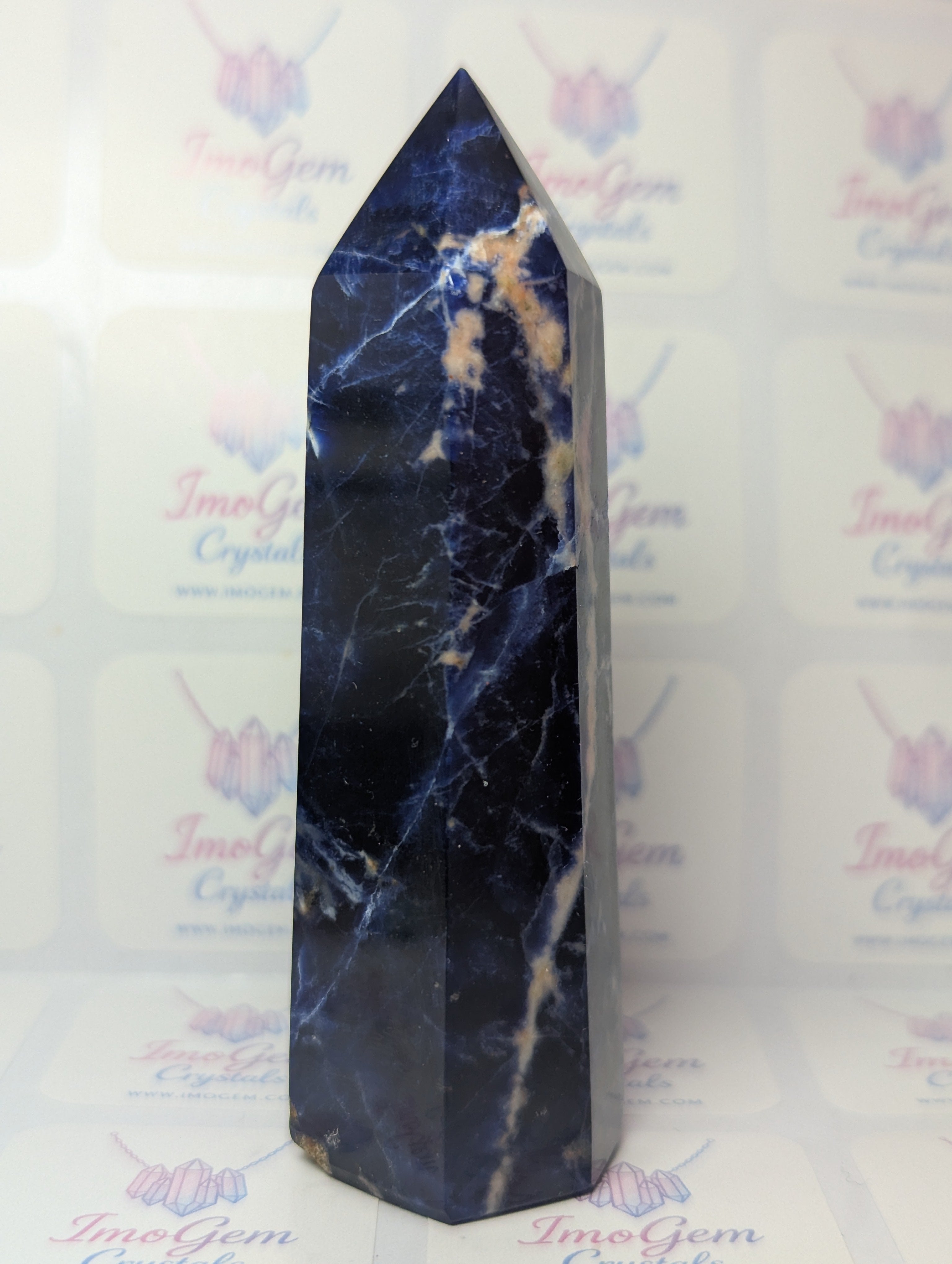 Crystal sodalite crystal tower