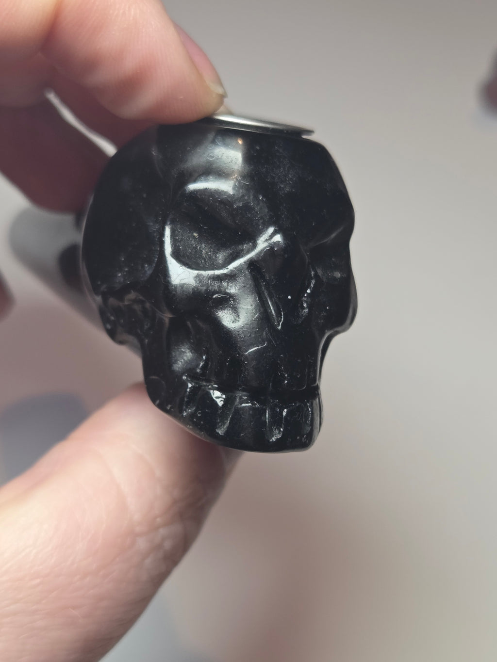 Obsidian crystal skull smoking pipe