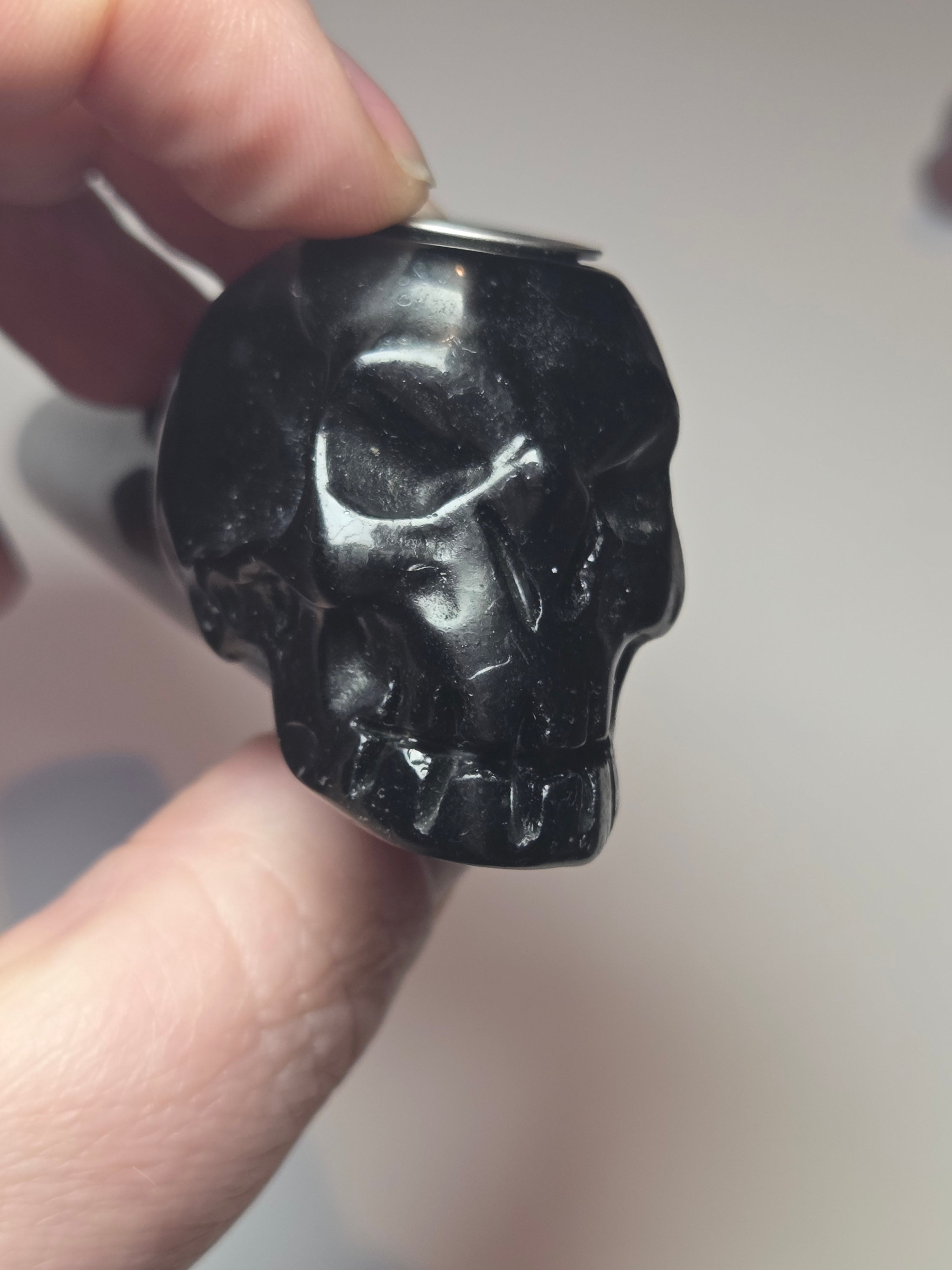 Obsidian crystal skull smoking pipe