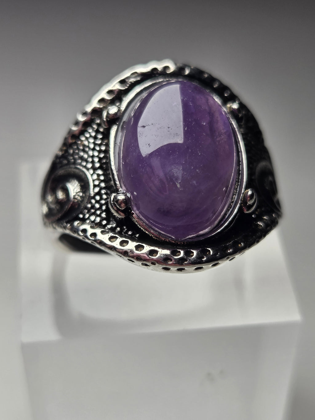Vintage style amethyst crystal adjustable ring