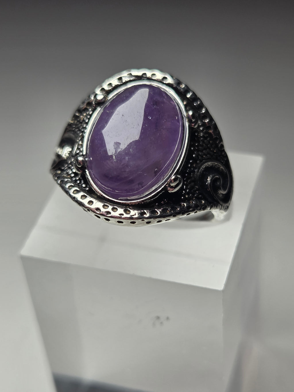 Vintage style amethyst crystal adjustable ring